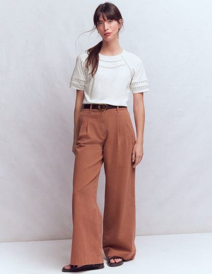 Poppy T-Shirt mit Rundhalsausschnitt und Besatz-Weiß-4