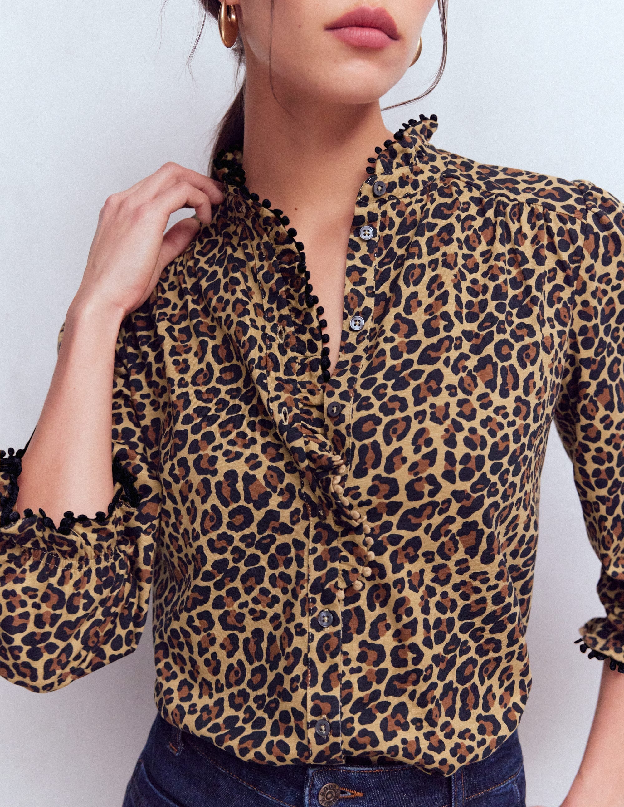 Chemise Emily à volants et pompons-Pois guépard - Image 2