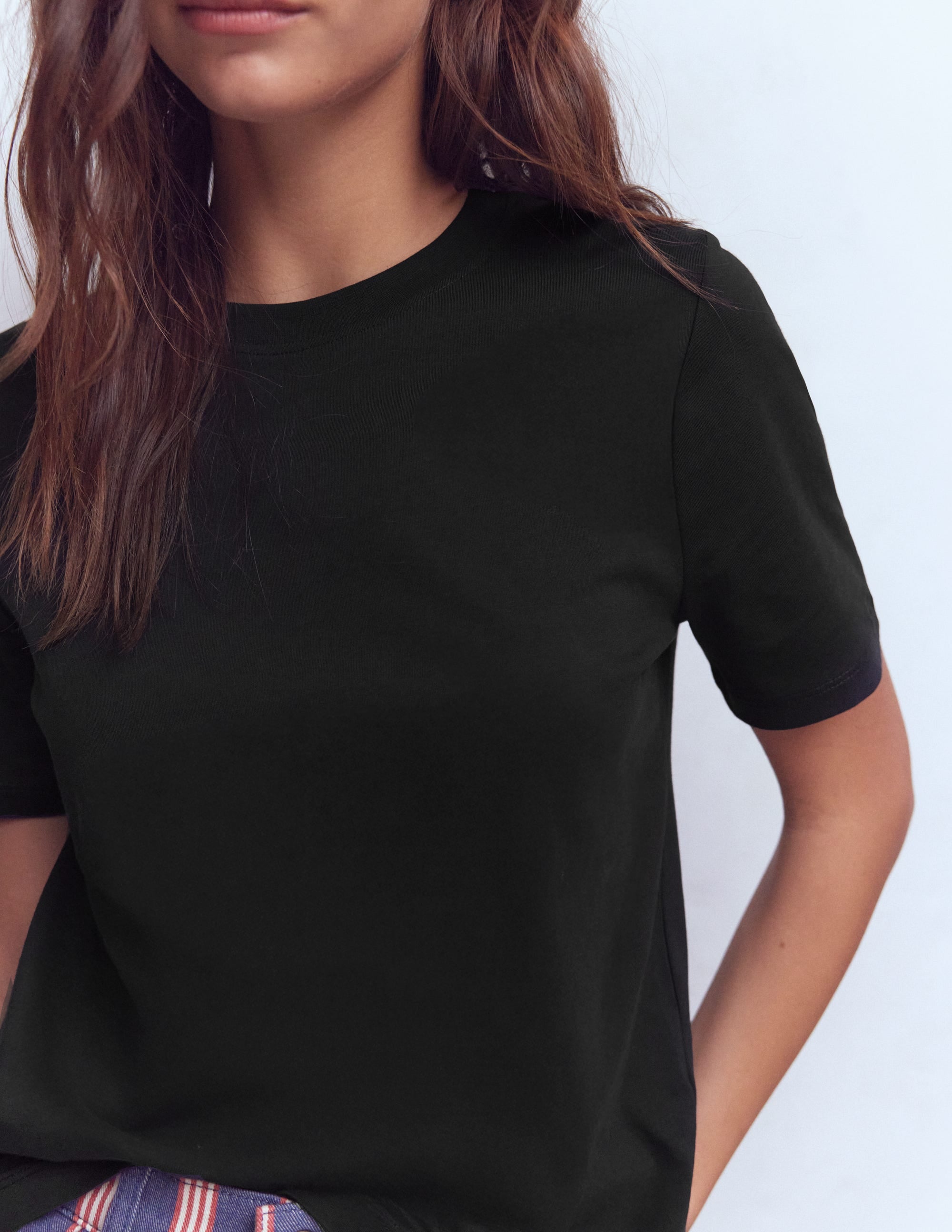 Baumwoll-T-Shirt mit Rundhalsausschnitt-Schwarz - Image 2