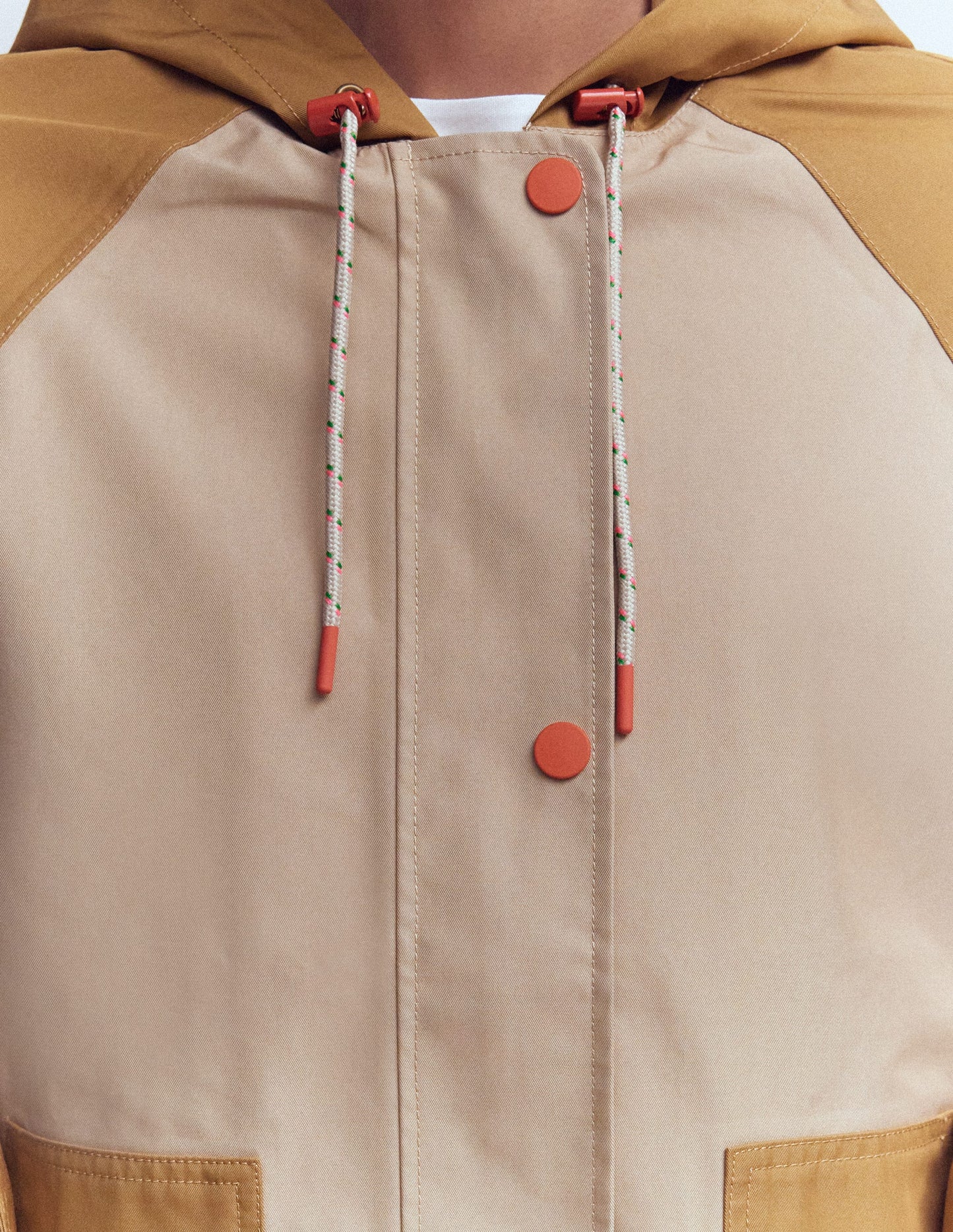 Leichter Regenmantel-Beige