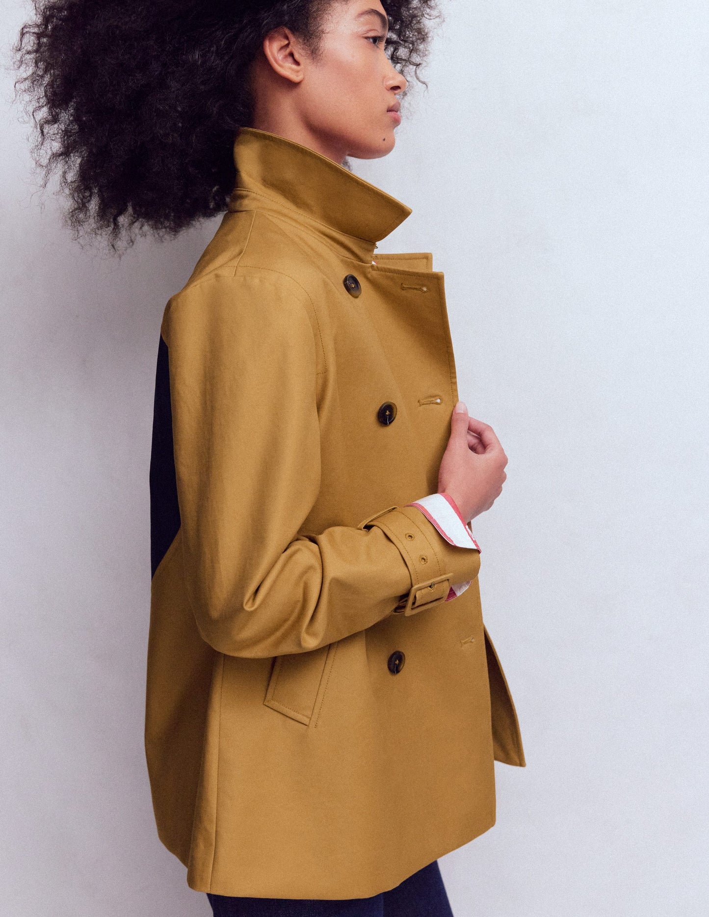 Ausgestellter Trenchcoat mit Herz-Bunt, Stroh