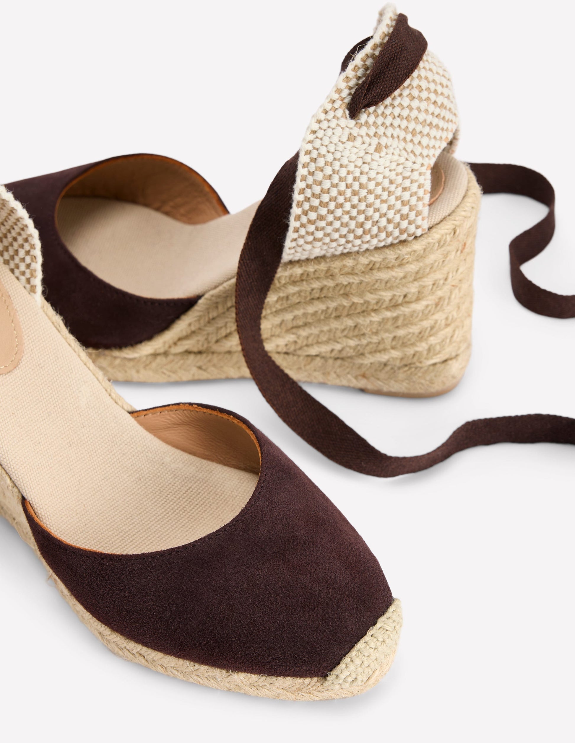 Cassie Espadrilles mit hohem Keilabsatz-Bitterschokolade-3