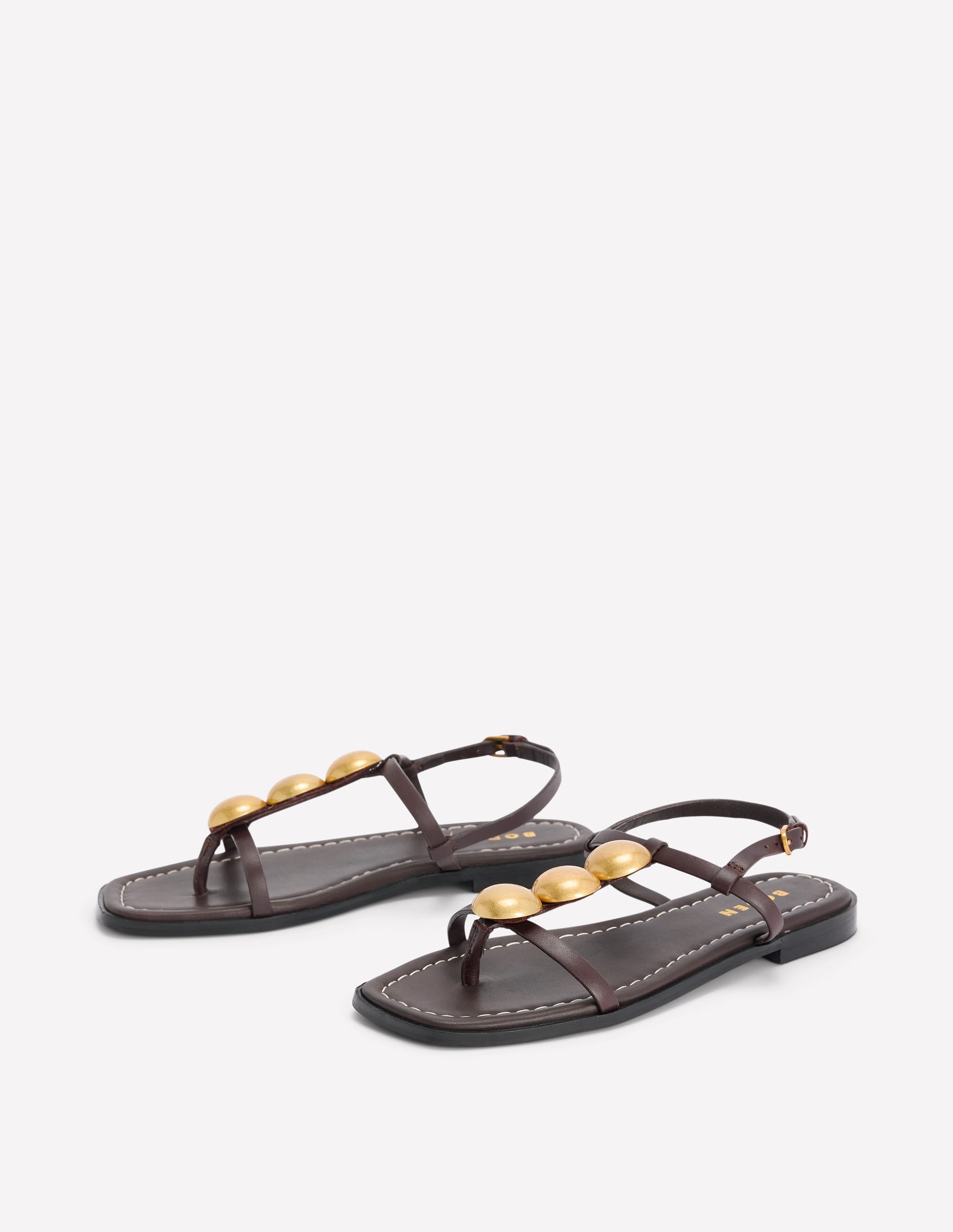 Flache Sandalen mit Scheibendetails-Dunkle Schokolade - Image 3
