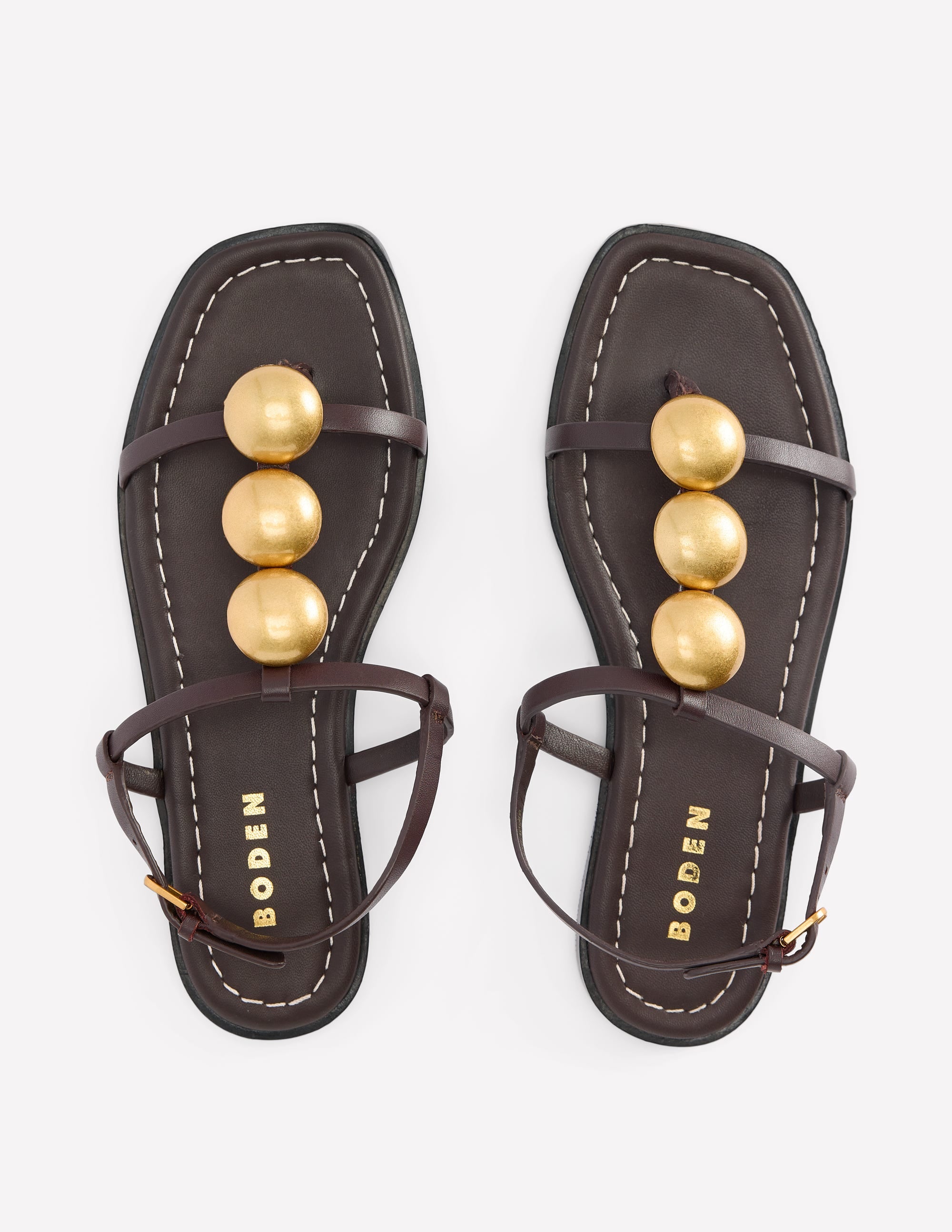 Flache Sandalen mit Scheibendetails-Dunkle Schokolade - Image 5