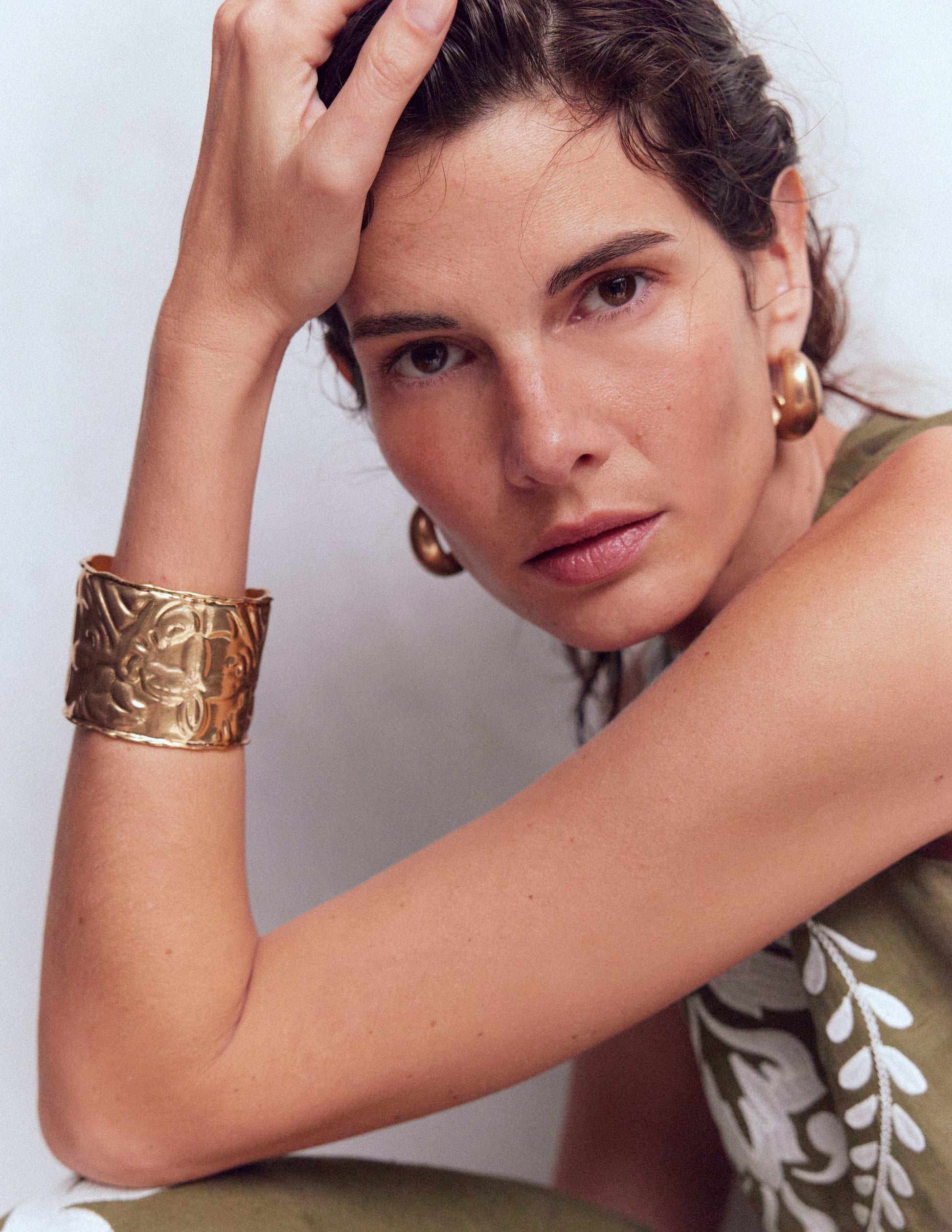 Armreif mit Herzstempel-Goldfarbe-2