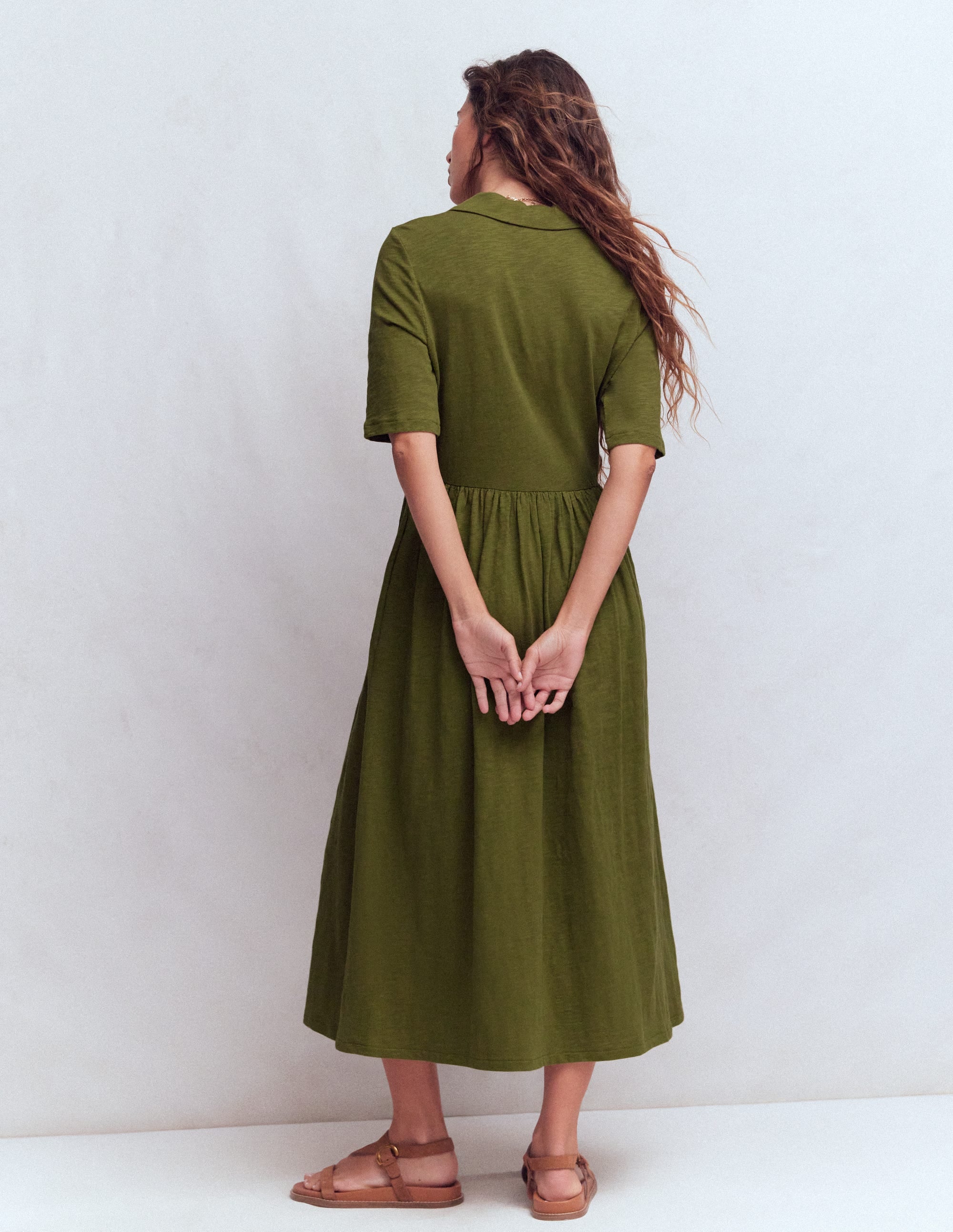 Aria Jerseykleid mit Kragen-Promenadengrün - Image 3
