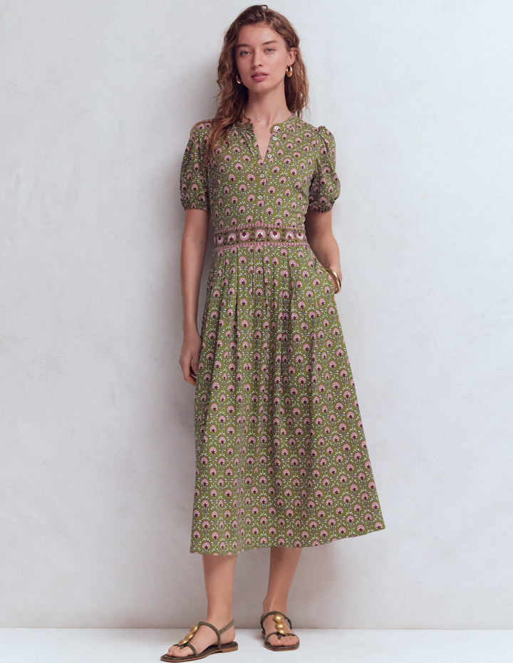Robe midi Amber plissée en jersey-Olive, motif Flower Lattice