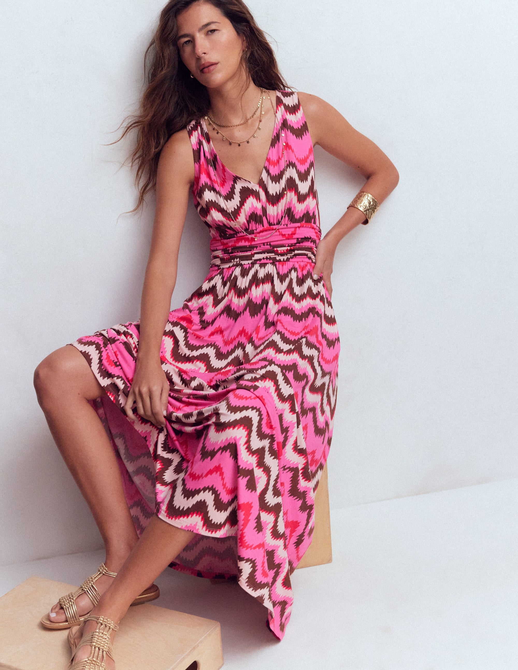 Elodie Jersey-Maxikleid-Kräftiges Rosa, Zickzack-Welle - Image 5