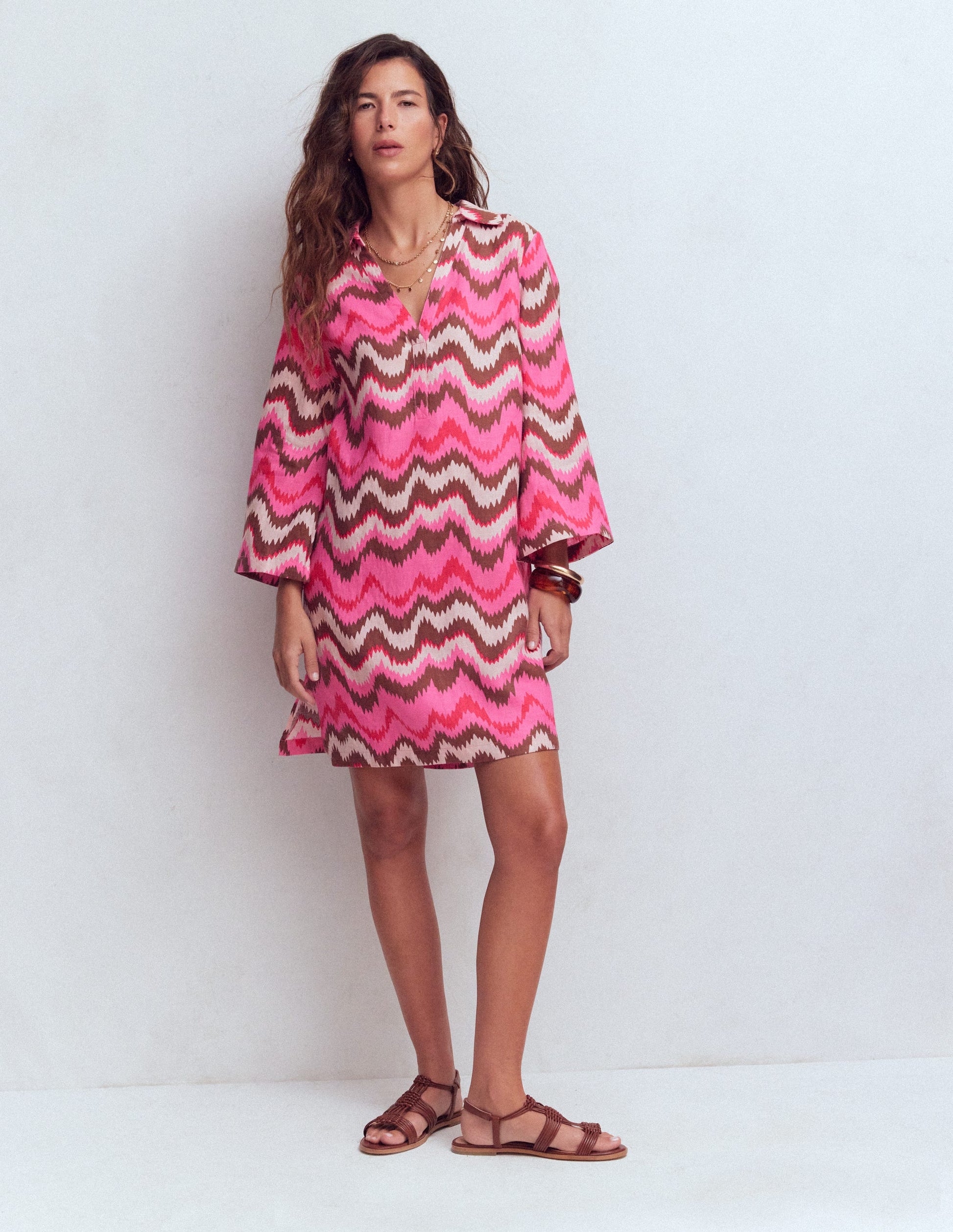 Robe courte Carmen en lin-Rose, motif Zig Zag Wave-4
