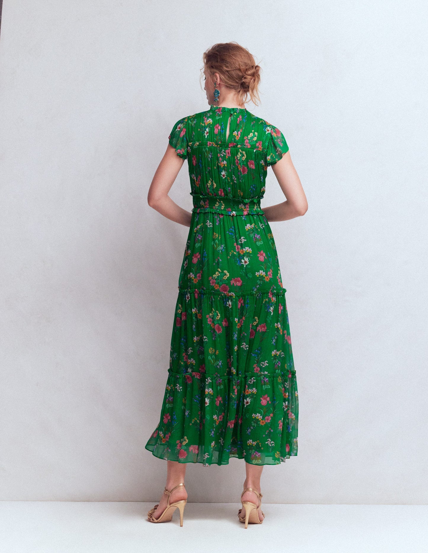 Ärmelloses Rüschenkleid-Bärengras, Zarte Blüte