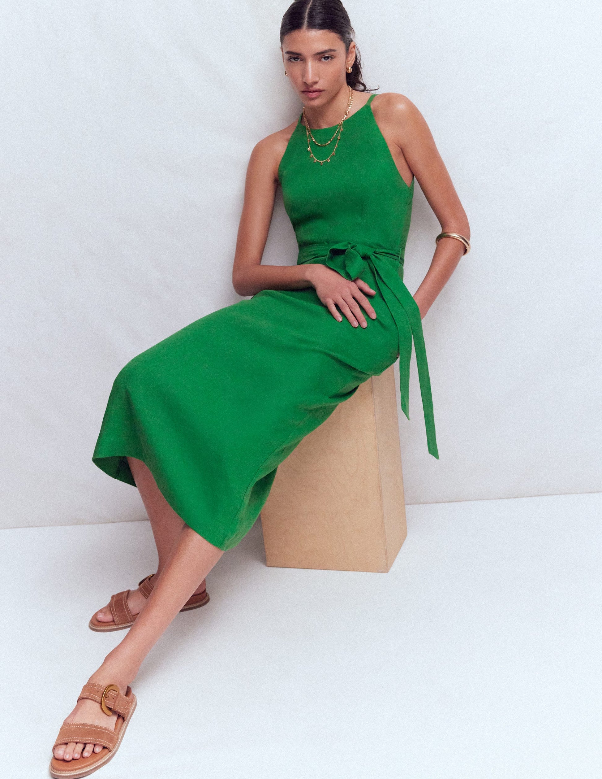 Robe midi à encolure américaine Rosa en lin-Vert Amazonie-4