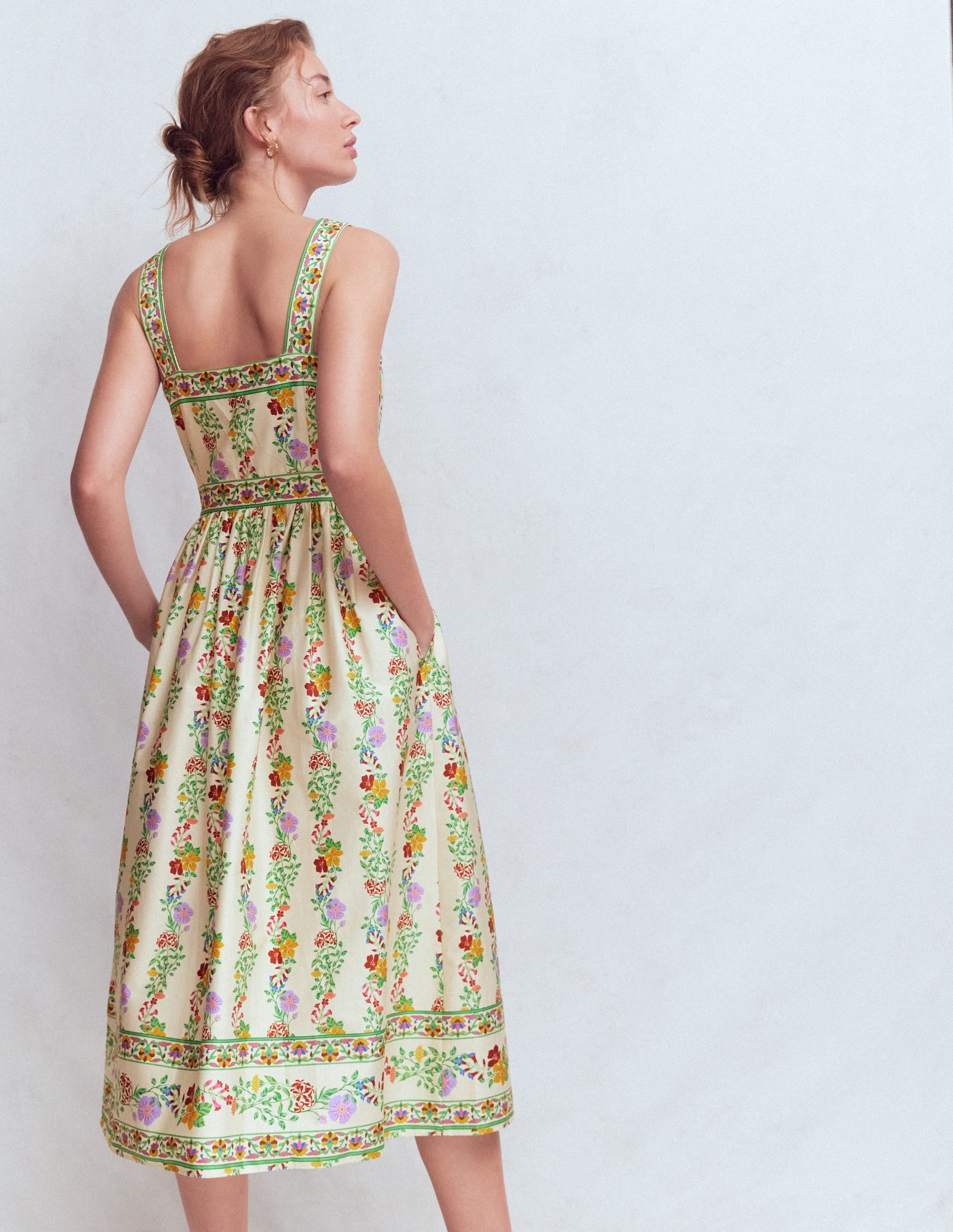 Robe de cérémonie à col carré-Ivoire, motif Blossom Trail - Image 3