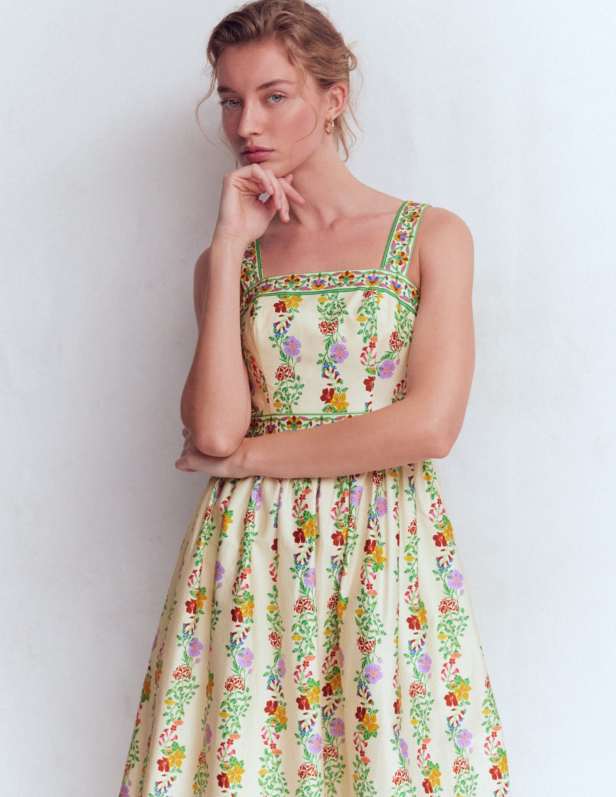Robe de cérémonie à col carré-Ivoire, motif Blossom Trail - Image 4