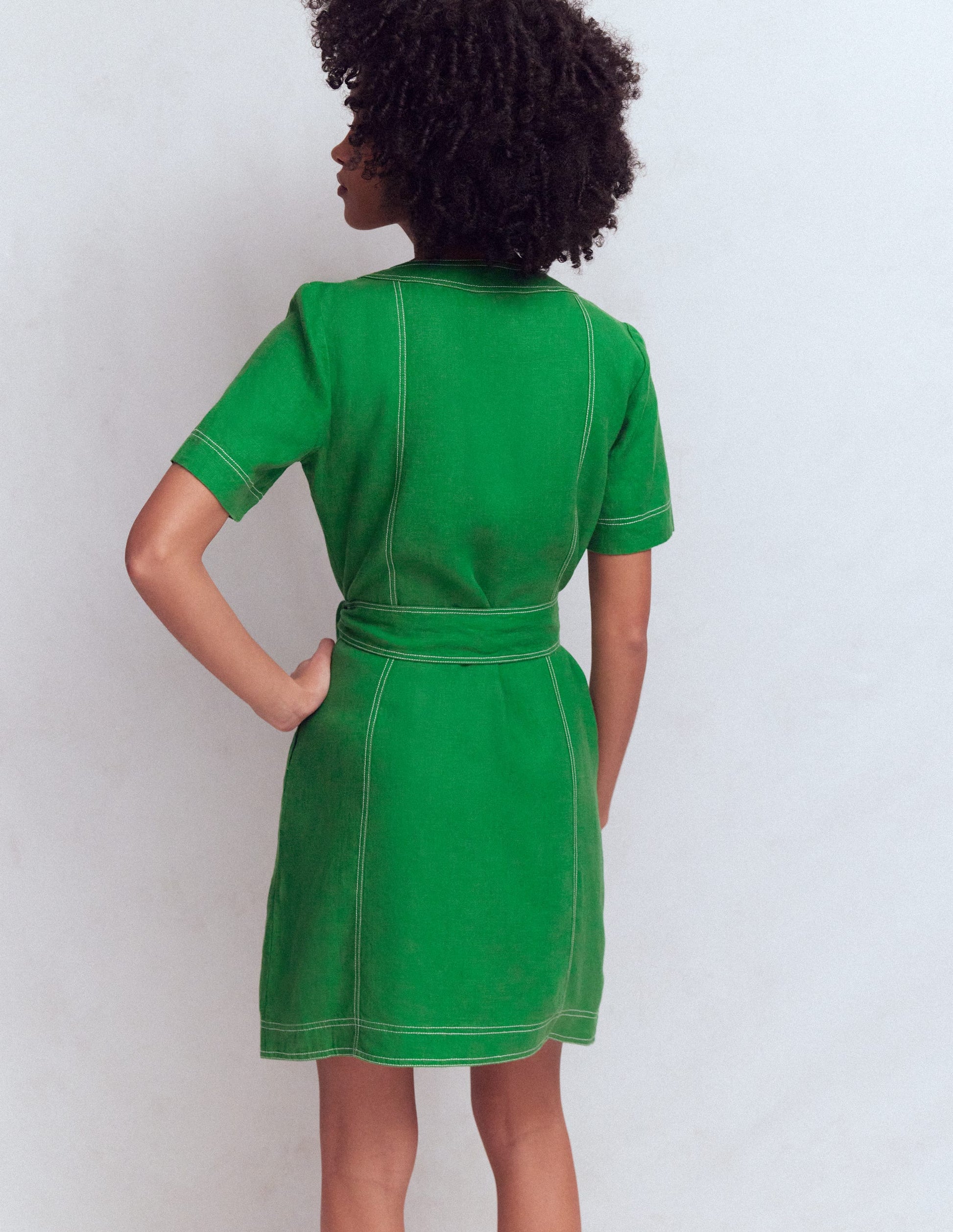 Robe Callie courte en lin-Vert des Highlands-3