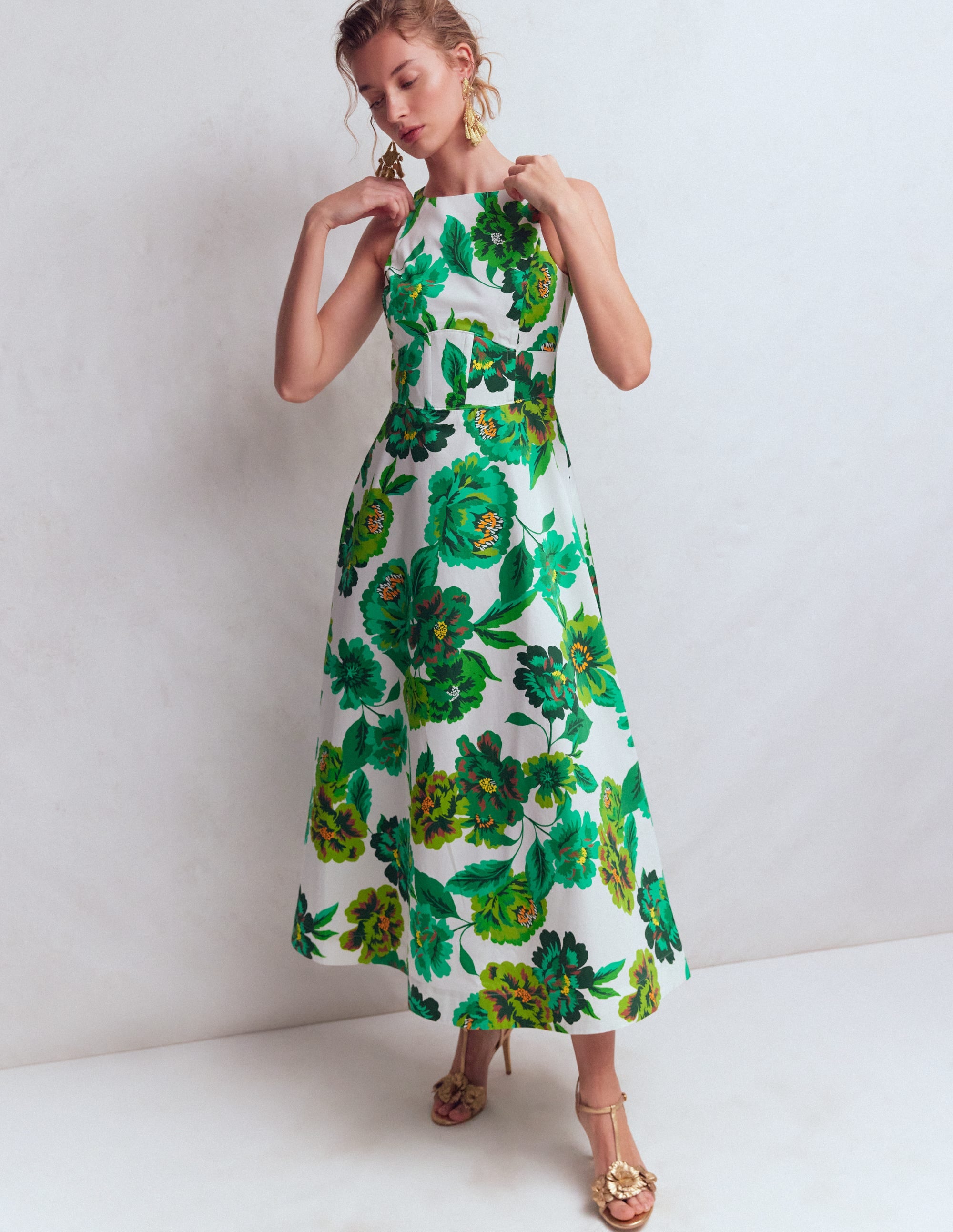 Silvia Maxikleid mit Korsettstäbchen am Oberteil-Grün Opulente Blüten - Image 4
