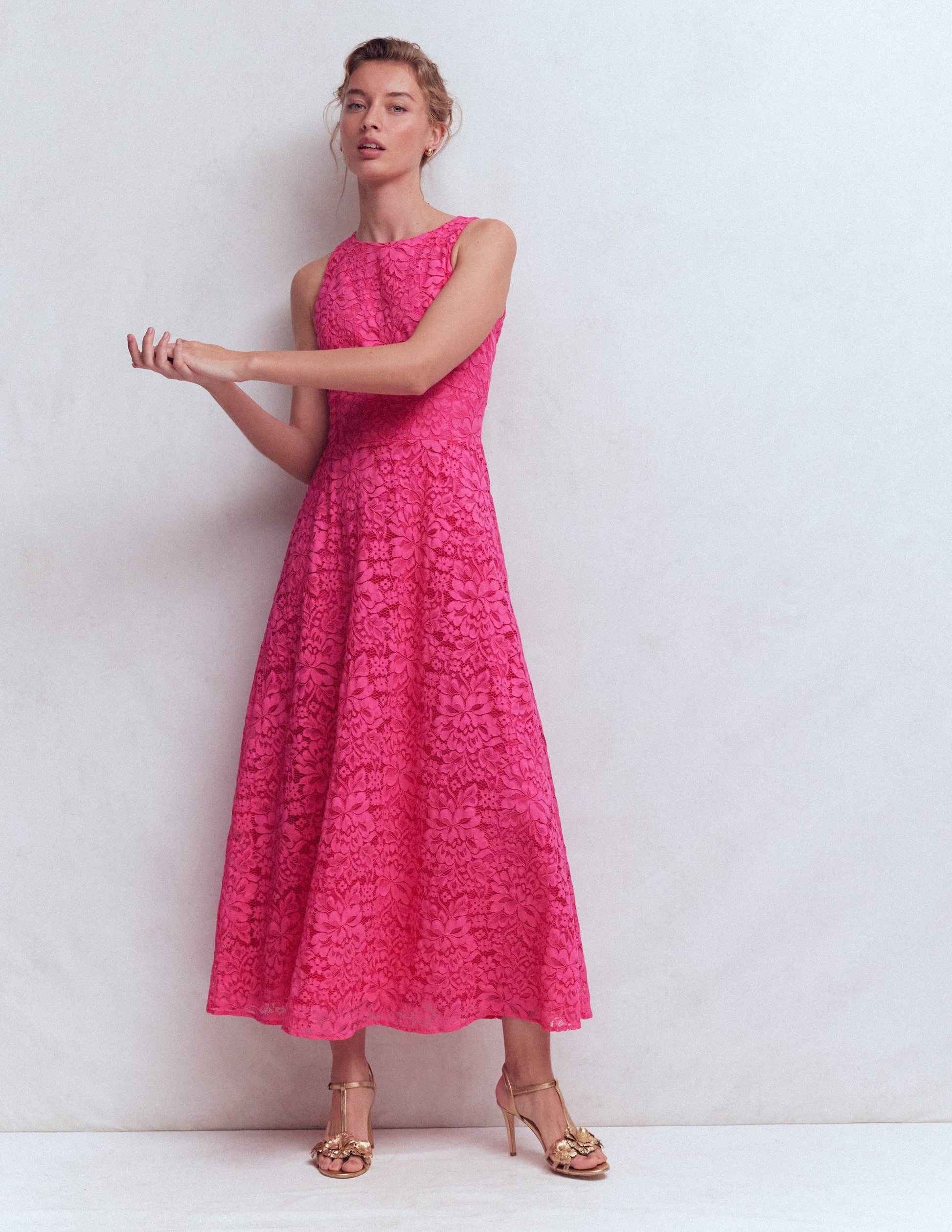 Silvia Maxikleid mit Korsettstäbchen am Oberteil-Kräftiges Rosa Spitze-1