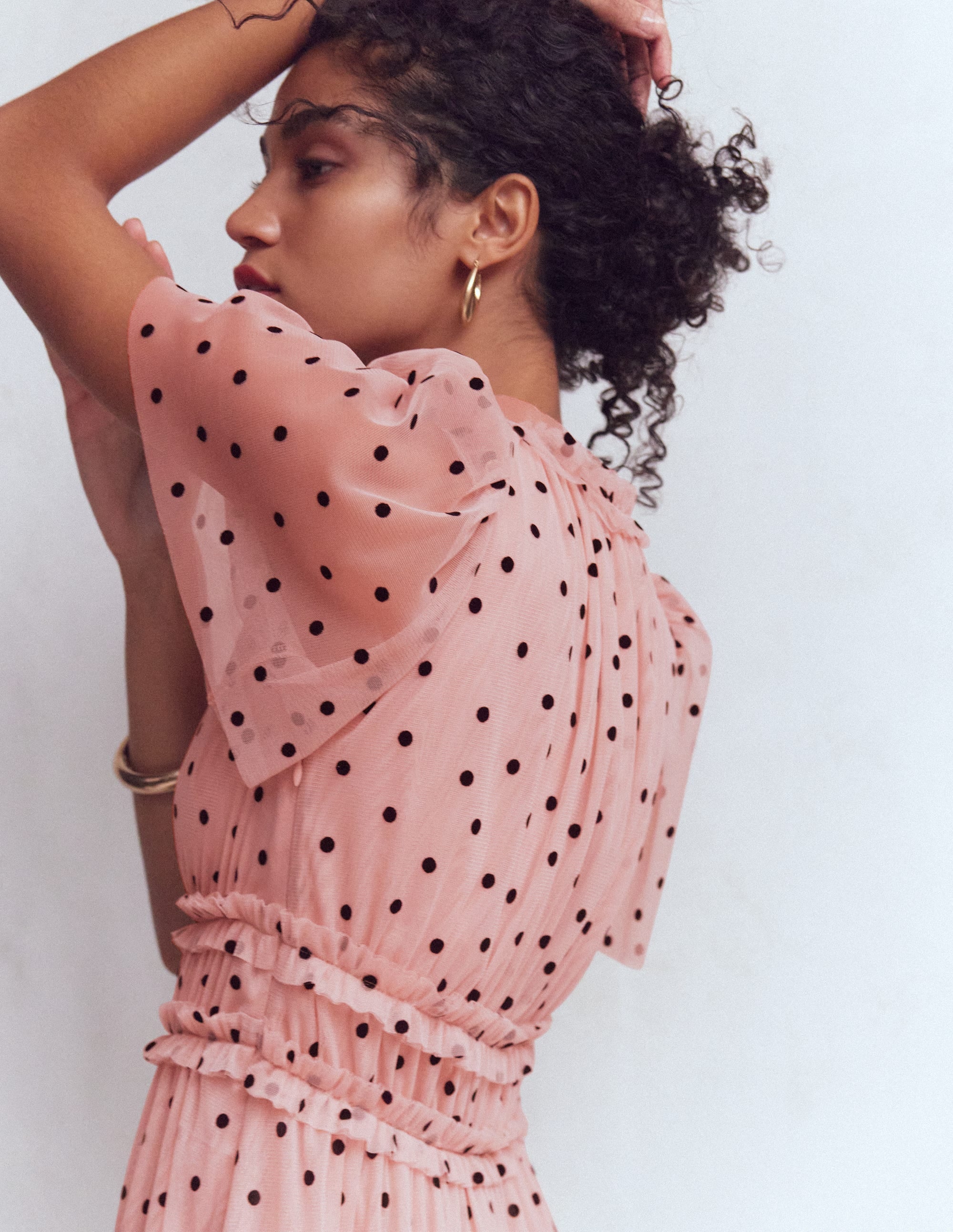 Robe col V volantée en tulle-Ivoire, pois noirs - Image 2