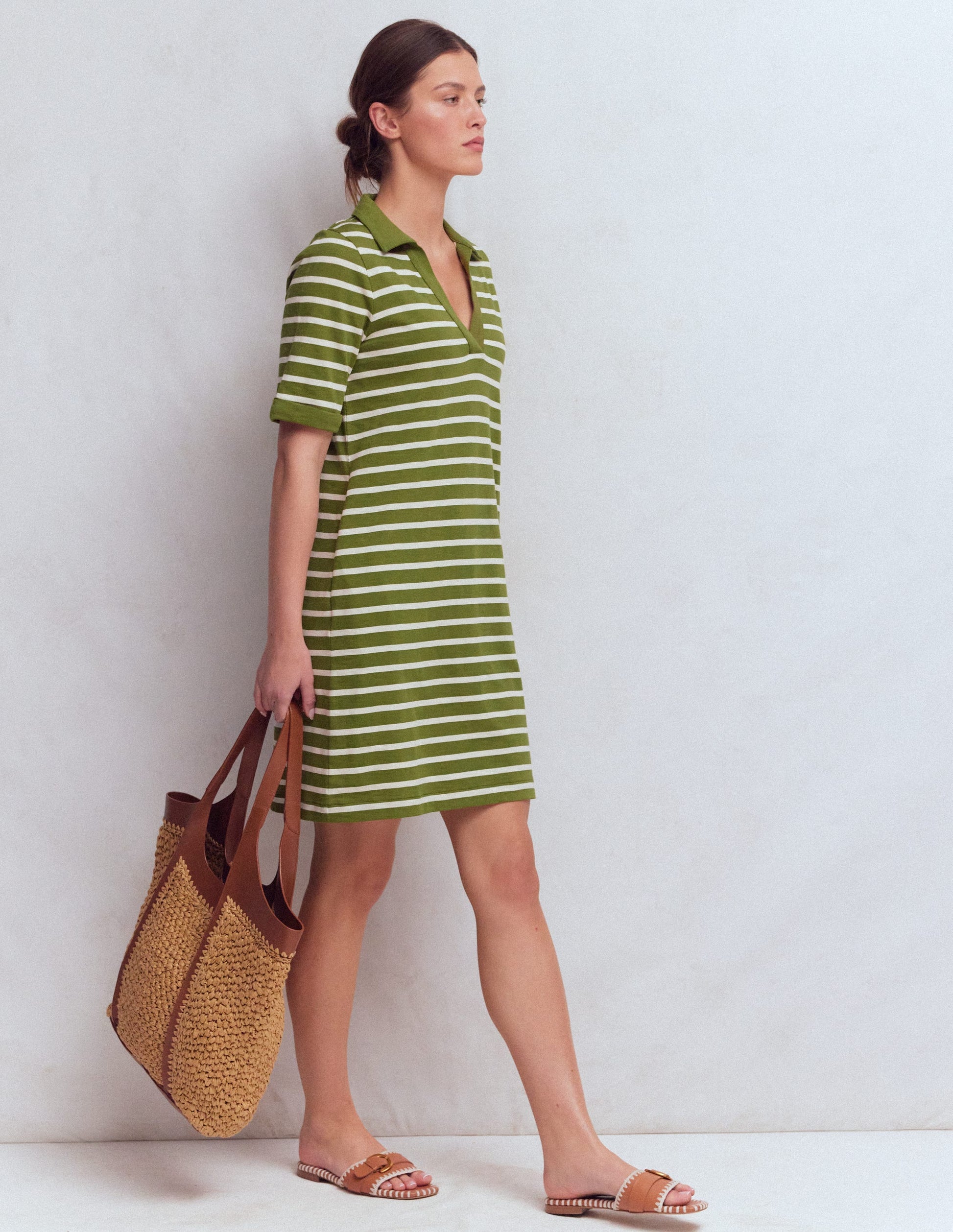 Tilda T-Shirt-Kleid aus Jersey-Olivgrün und Naturweiß Streifen-4