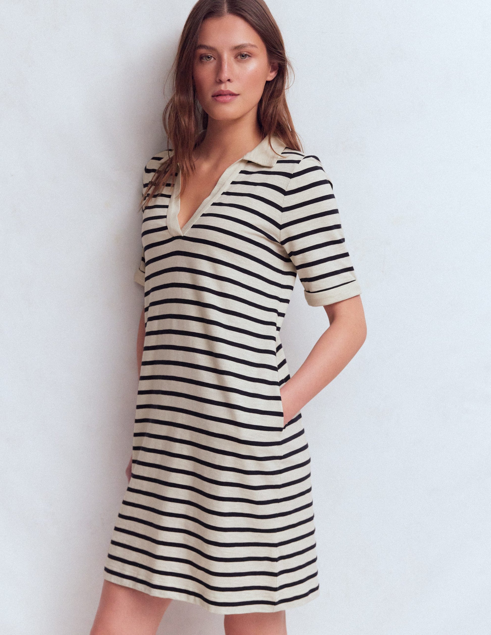 Tilda T-Shirt-Kleid aus Jersey-Marineblau und Naturweiß Gestreift-5