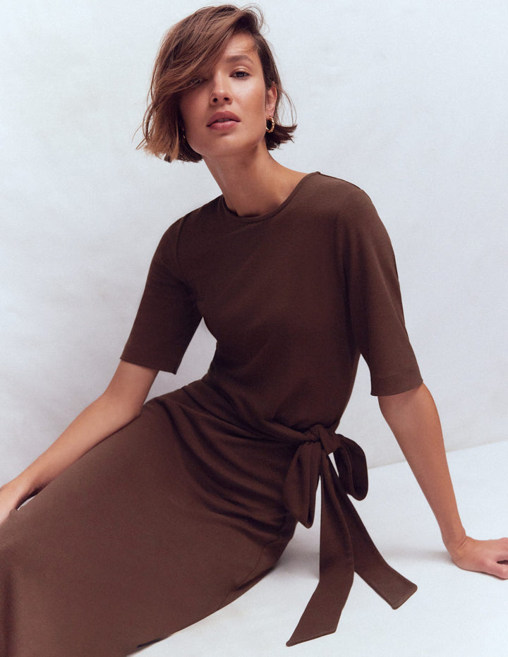 Zinnia Jersey-Midikleid mit Bindeband-Espresso