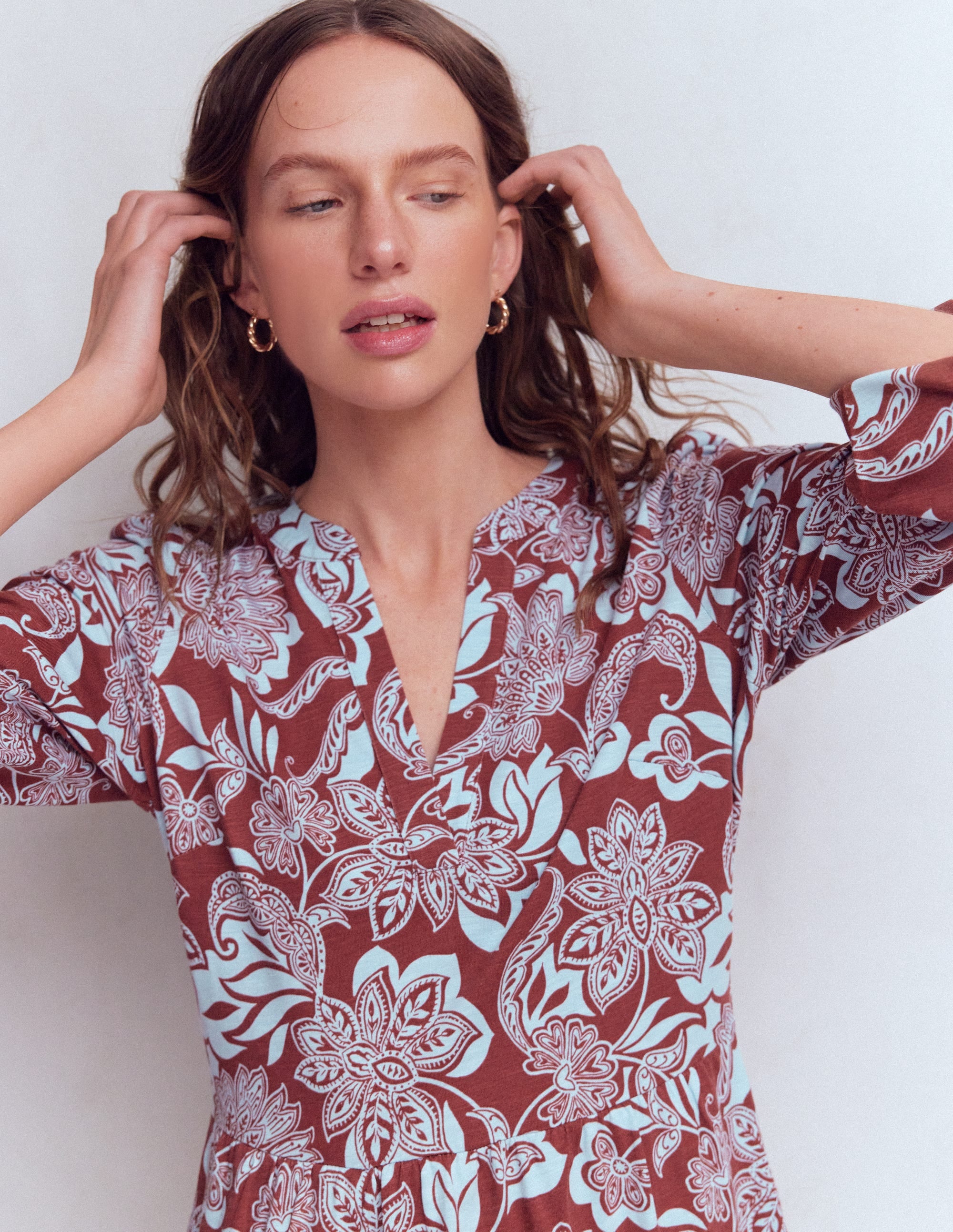 Robe Cathy à col cranté en jersey-Marron grillé, motif Elegant Blossom - Image 6