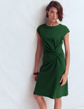 Delilah Kurzes Kleid mit Twistdetail-Jagdgrün