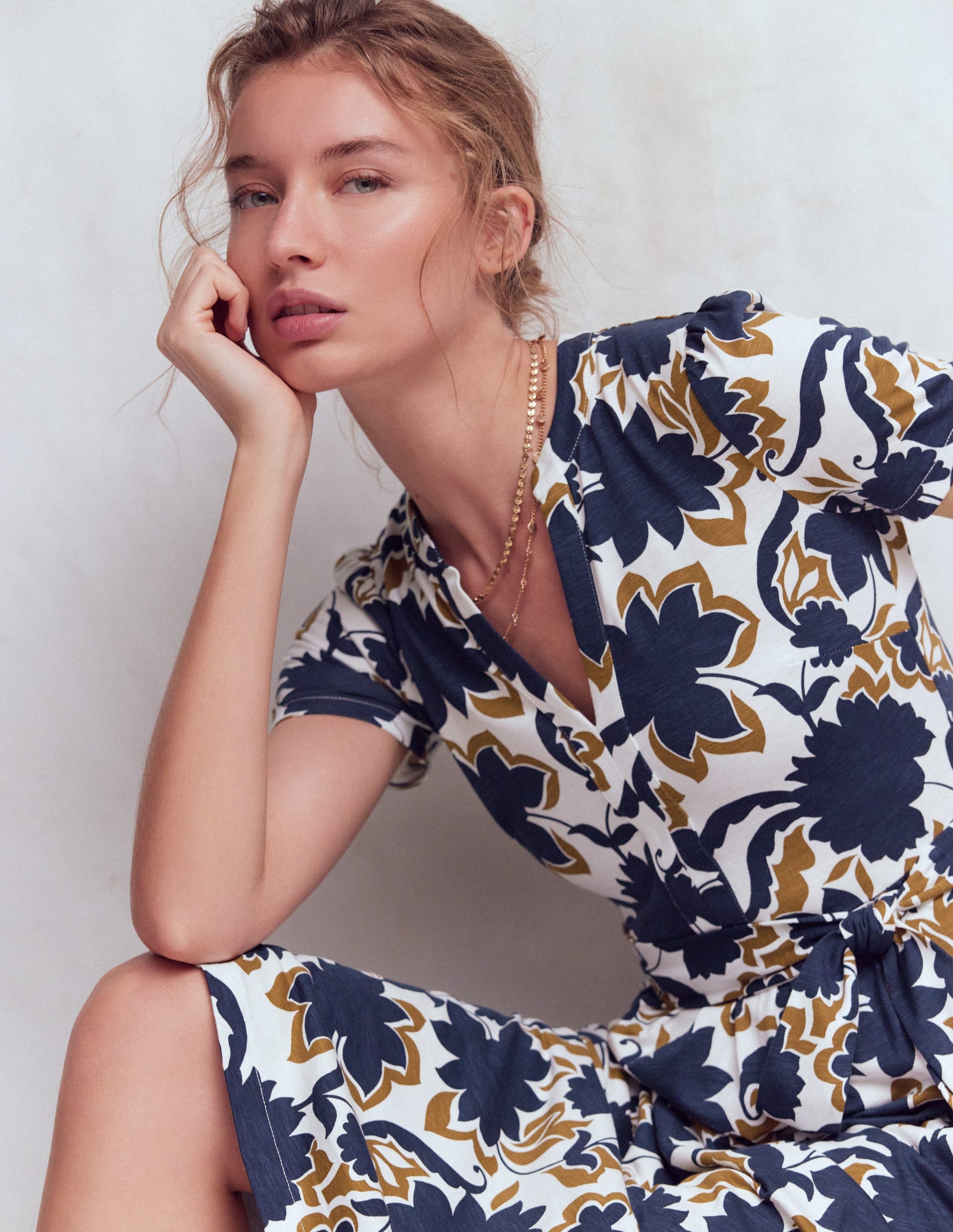 Naomi Jersey-Midikleid-Französisches Marineblau, Schattenblüte-5