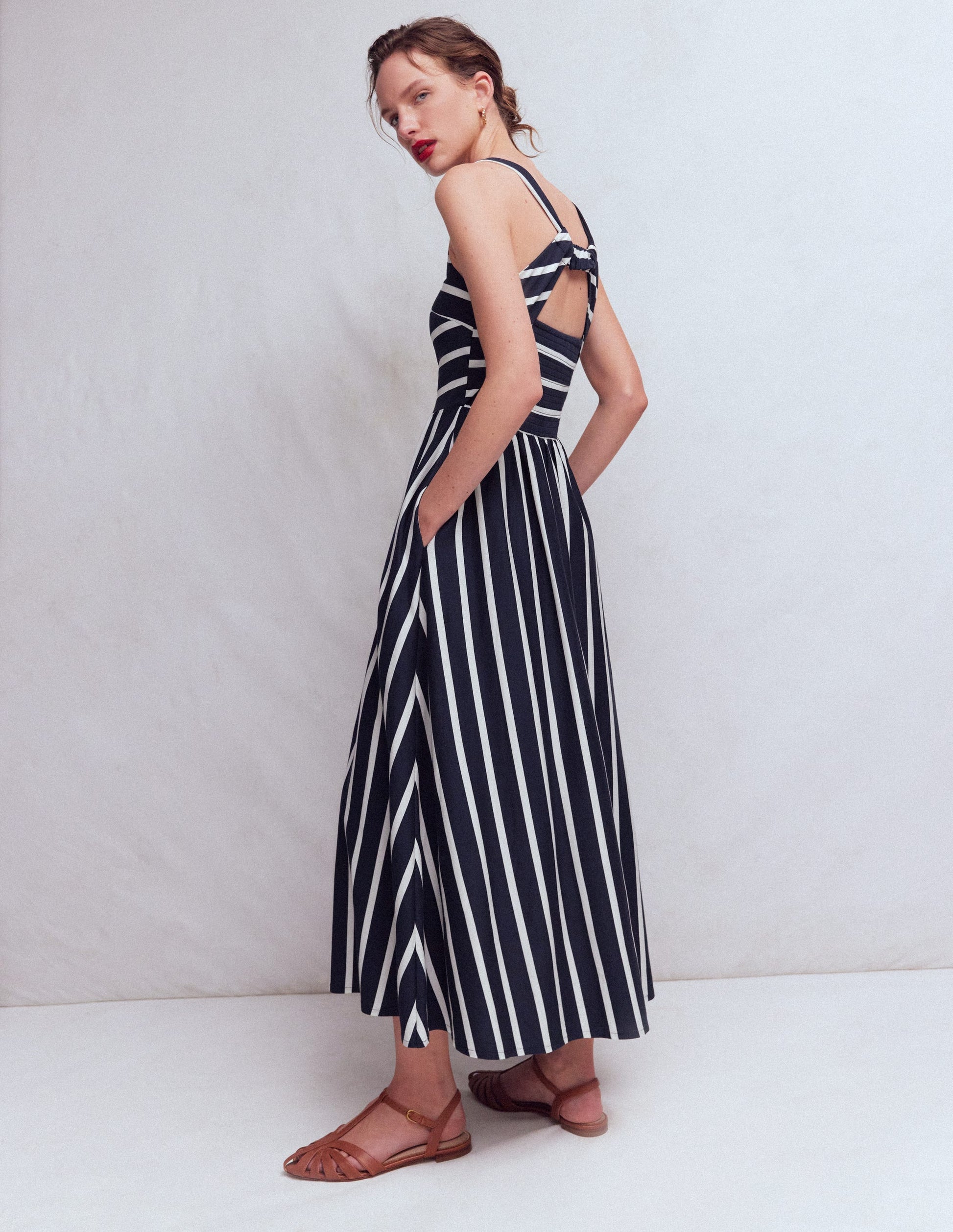 Saoirse Gesmoktes Jerseykleid-Marineblau, Naturweiß Gestreift-5