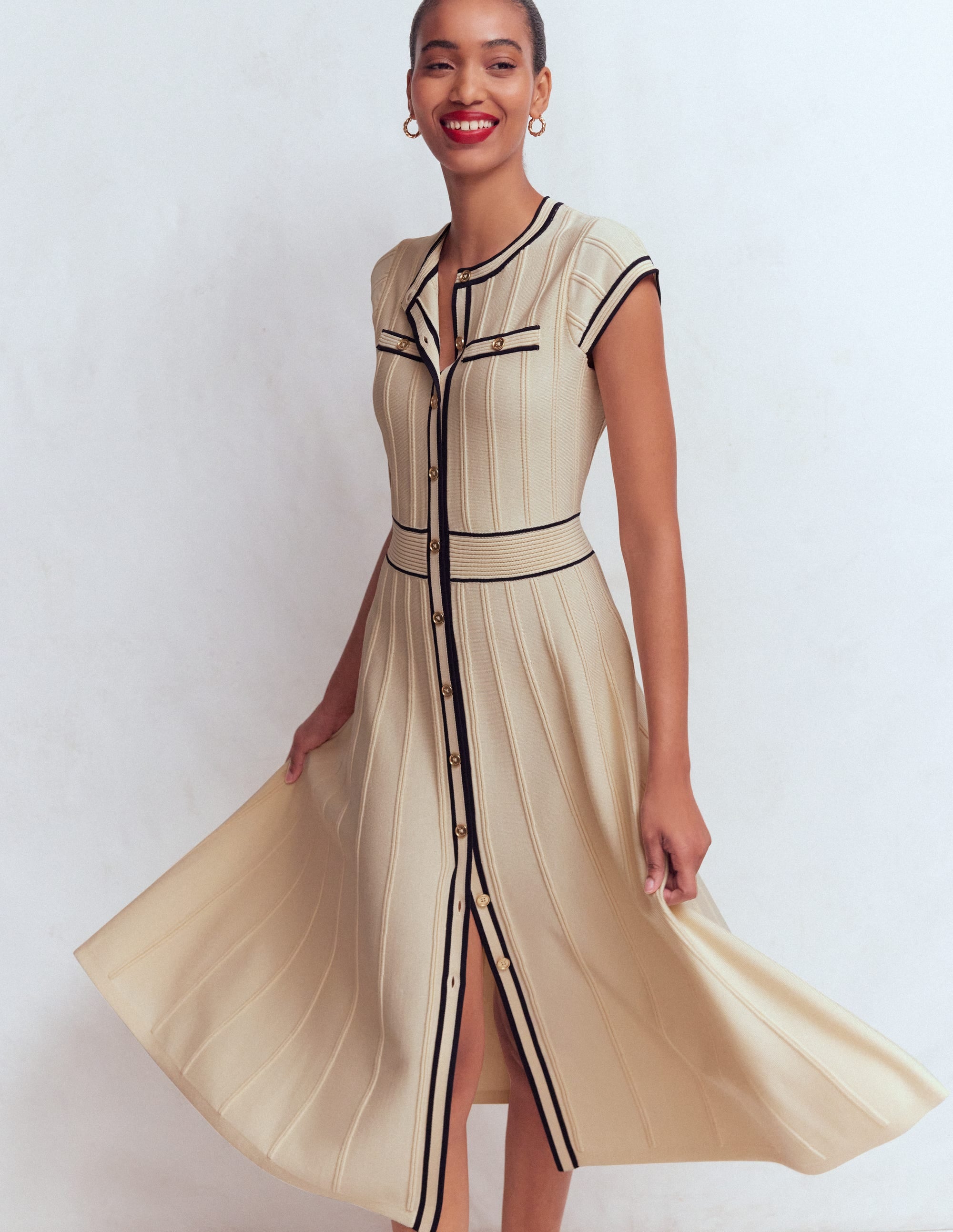 Strickkleid mit Flügelärmeln-Warmes Naturweiß - Image 4