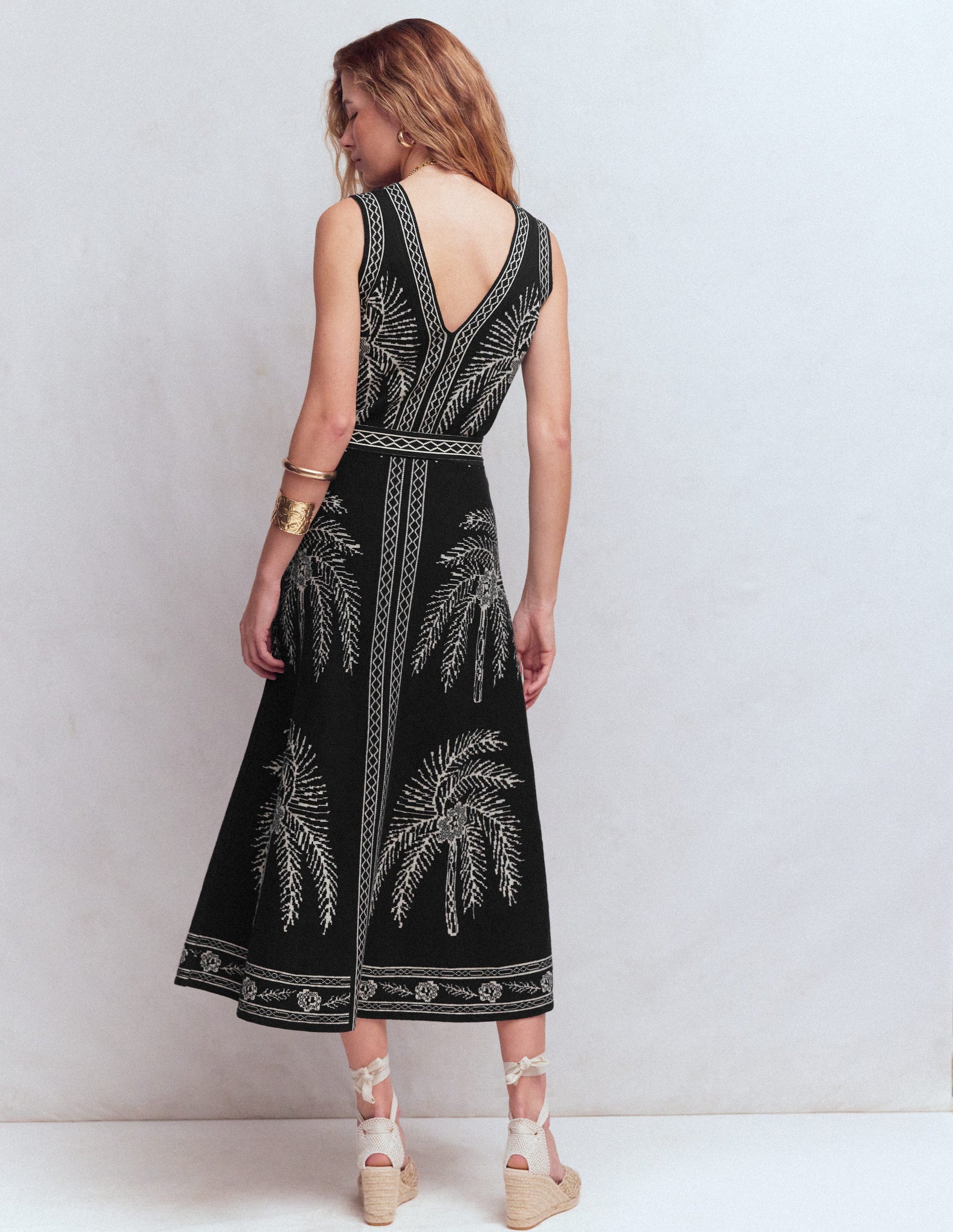 Jacquardkleid mit V-Ausschnitt-Palmen Jacquard-5