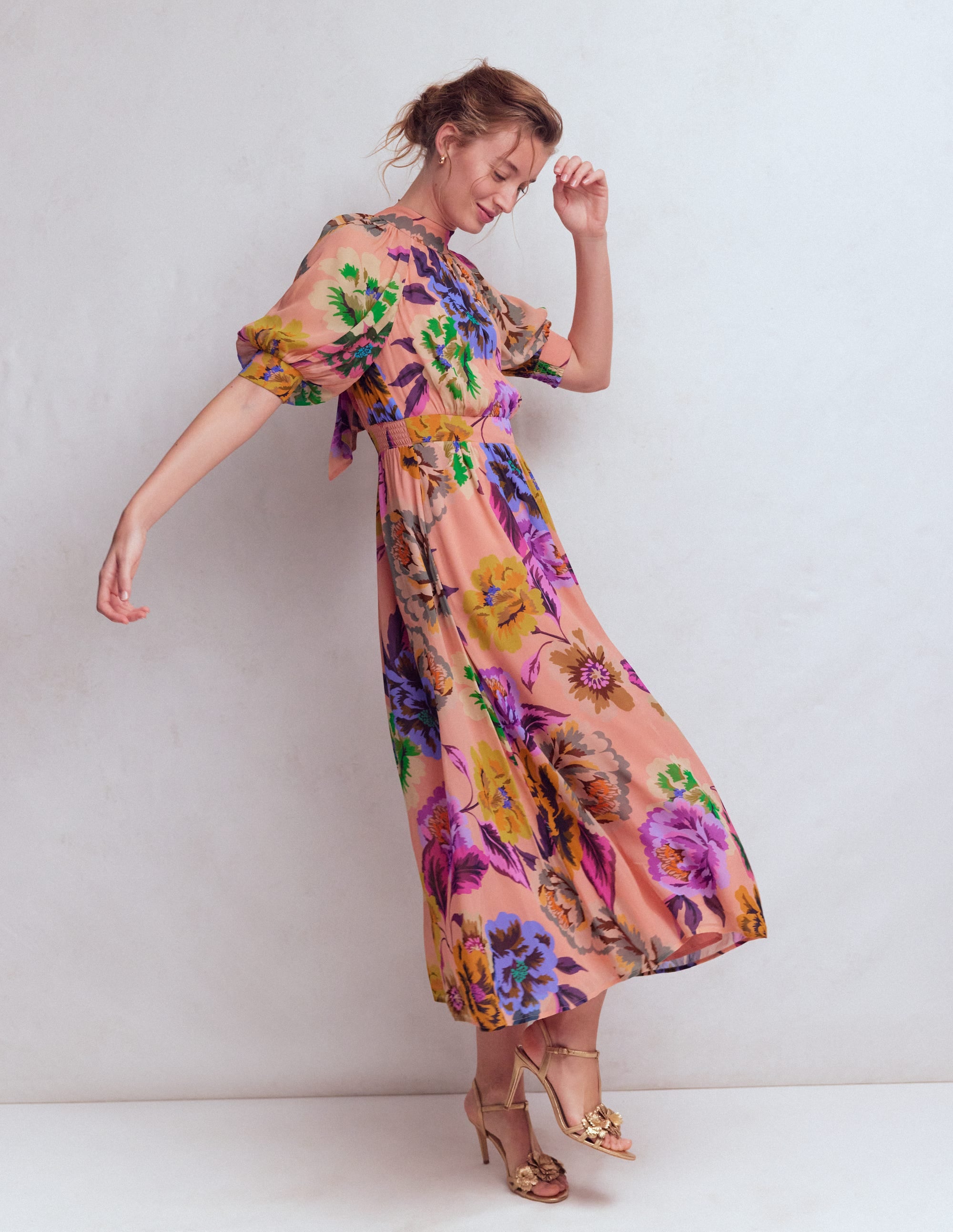 Hochgeschlossenes Kleid mit Blousonärmeln-Bunt Opulente Blüten - Image 5