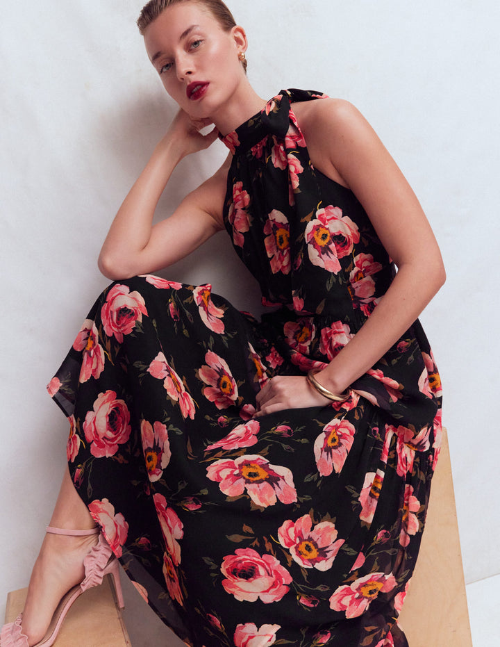 Roisin Maxikleid mit Bindeband am Ausschnitt-Schwarz Skurrile Rosen