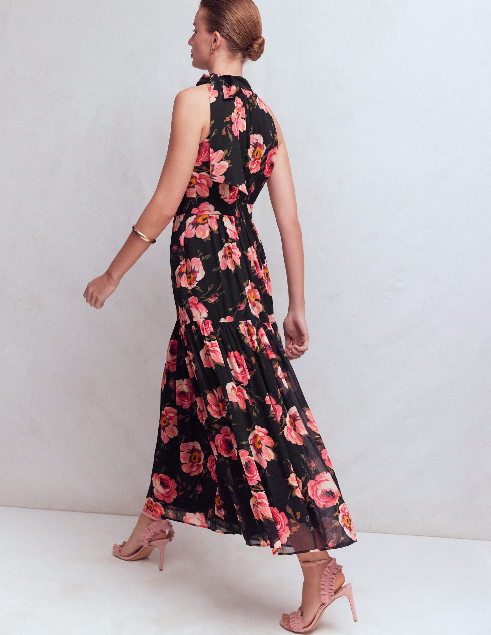 Robe longue Roisin avec col à nouer-Motif Whimsical Roses noir - Image 3