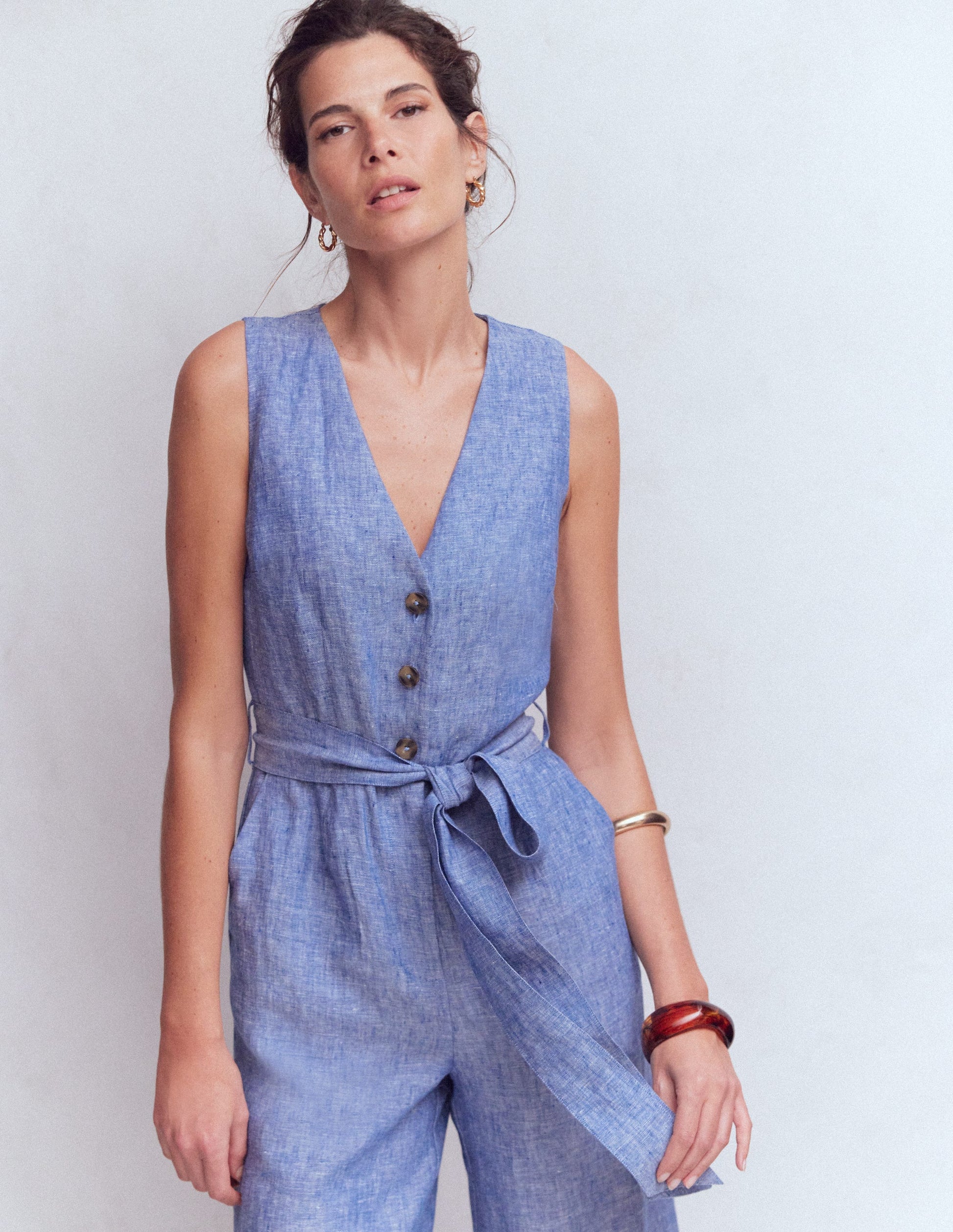 Combinaison Laura à col V en lin-Chambray bleu authentique-4