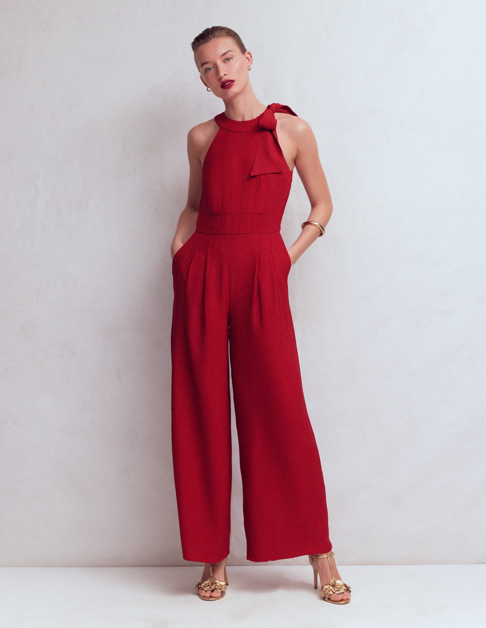 Neckholder-Jumpsuit zum Binden-Birnenrot-4