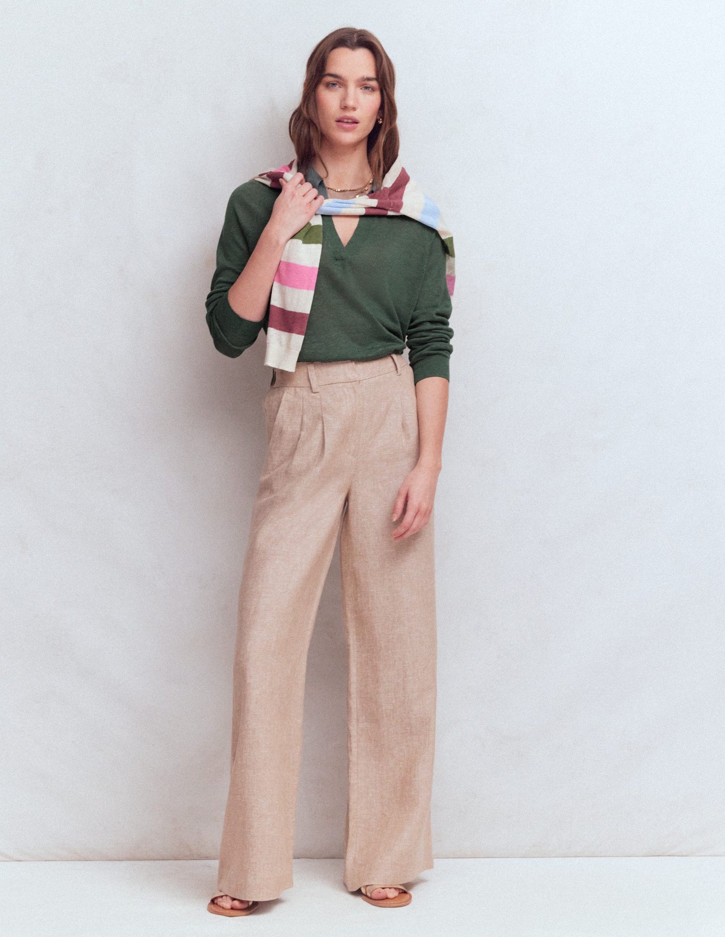 Agnes Leinenpullover mit Kragen-Grüner Jaspis