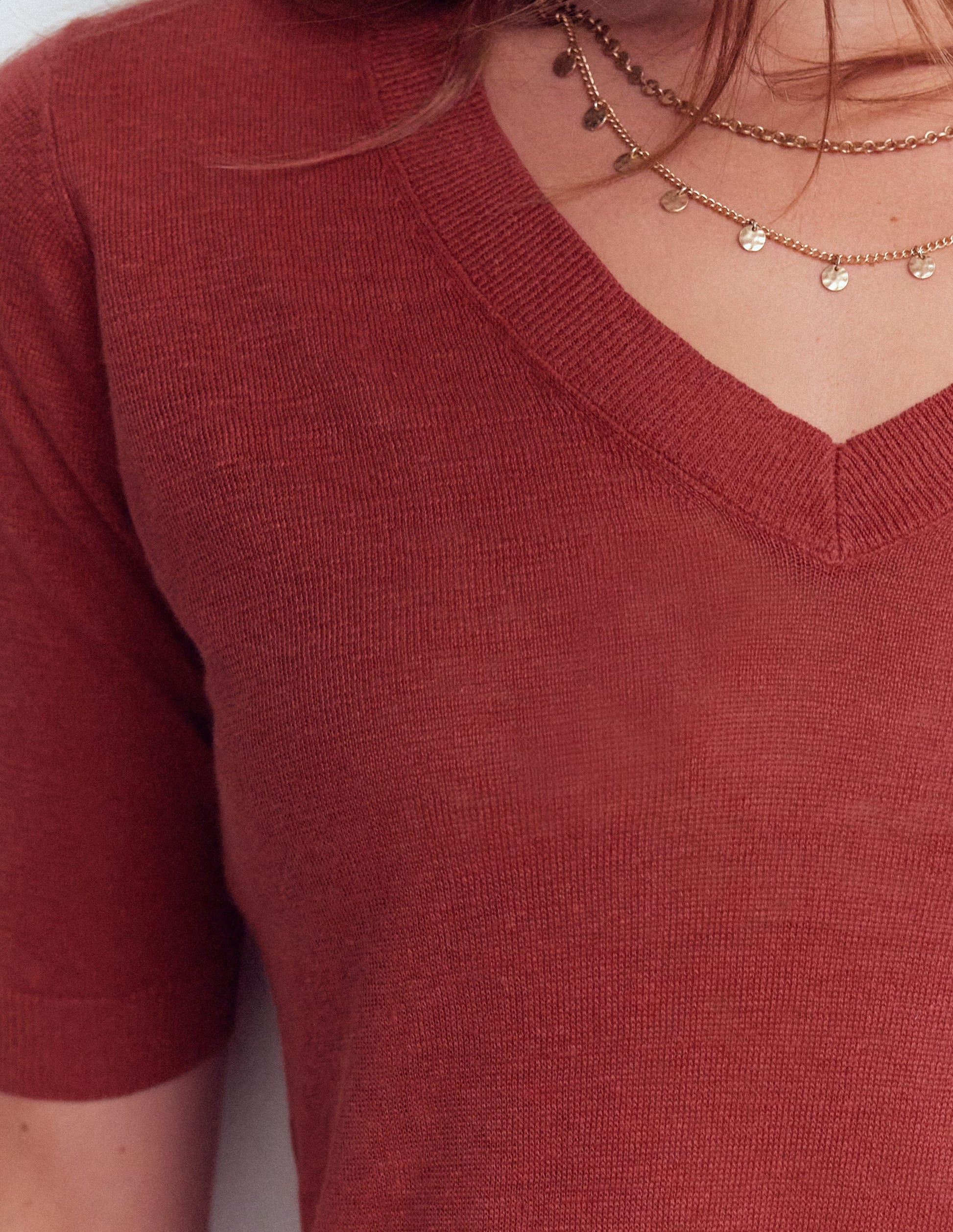 Agnes Leinen-T-Shirt mit V-Ausschnitt-Braun-Orange-2