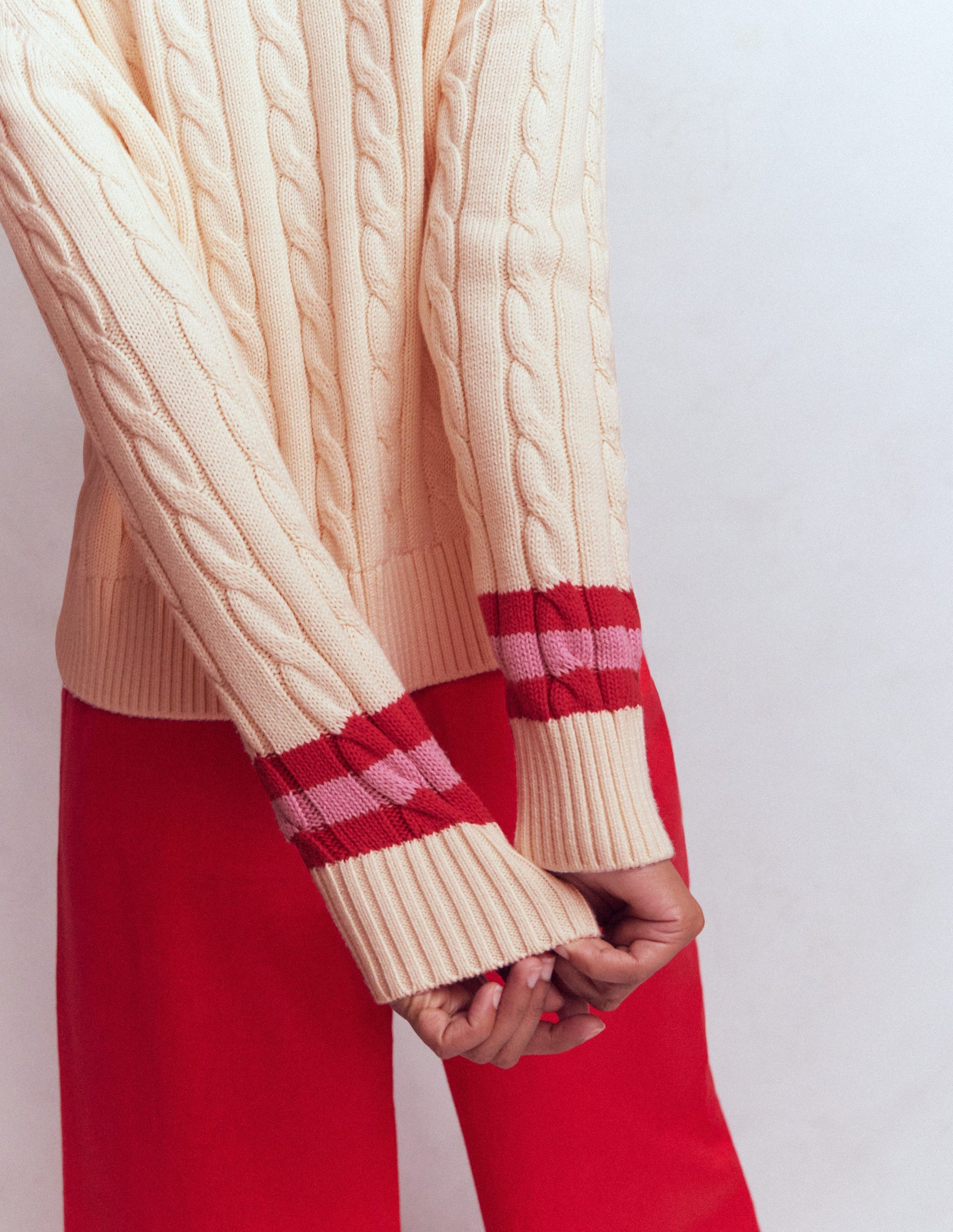 Maeve Texturierter Baumwollpullover-Naturweiß Zopfmuster, Rot-7