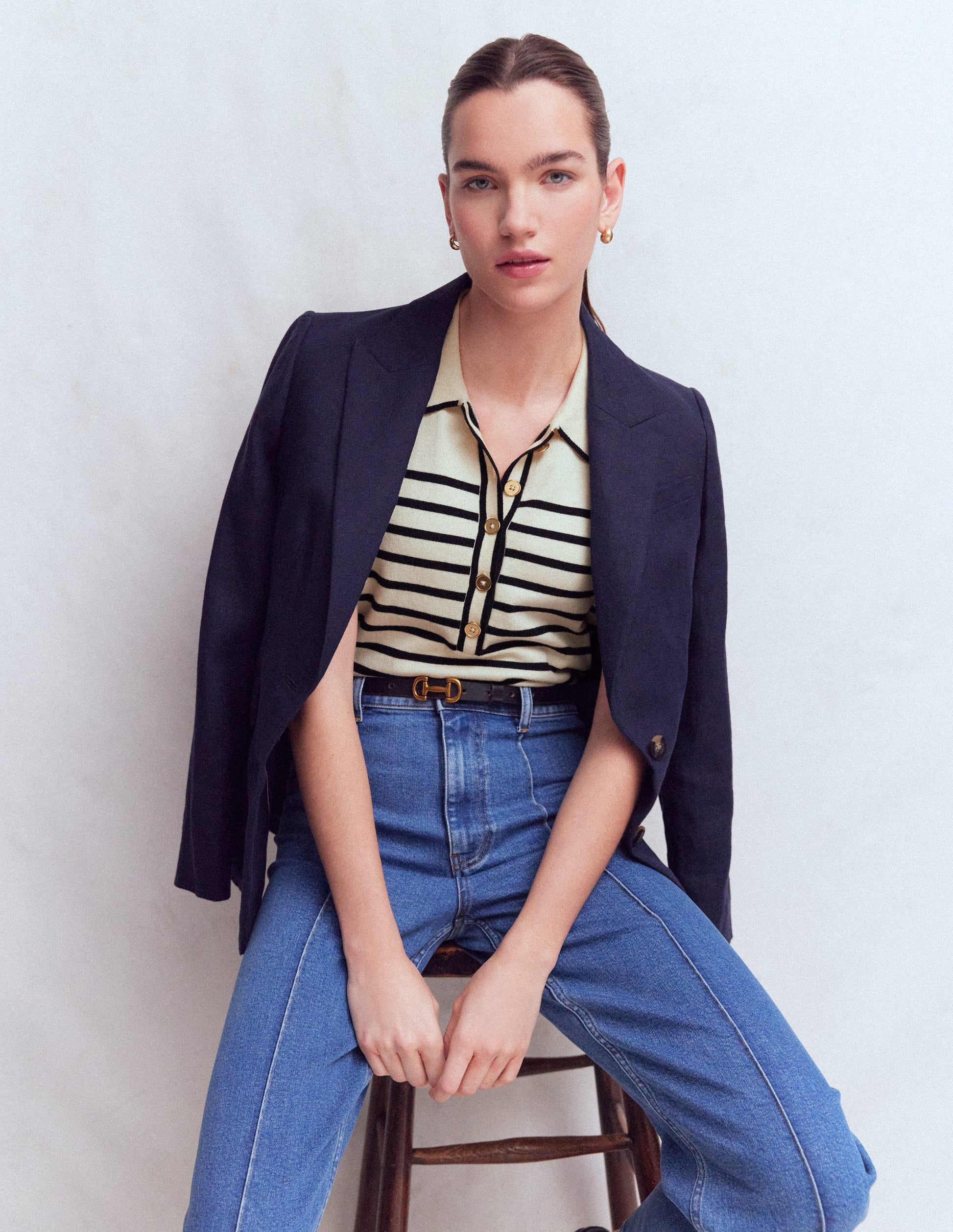 Liz Henley-T-Shirt-Naturweiß. Marineblau-5