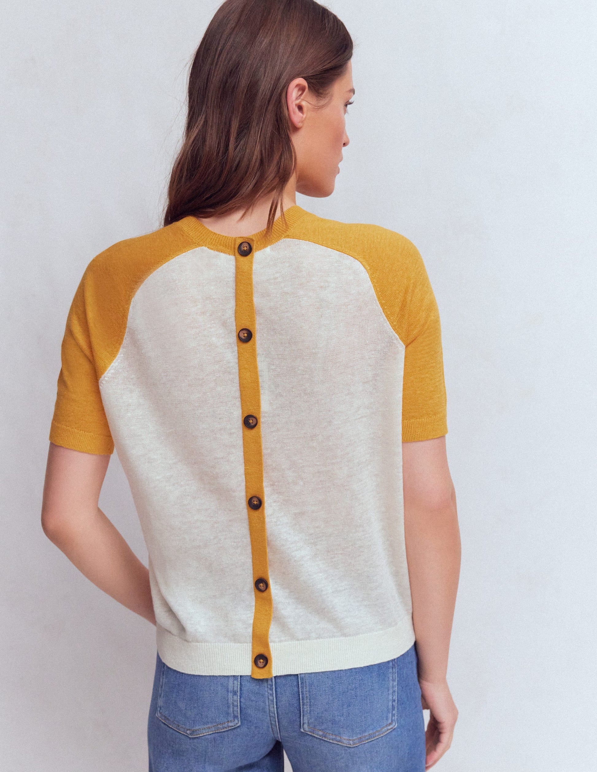 Agnes Leinen-T-Shirt mit Knopfleiste-Gelb, Blockfarben-3