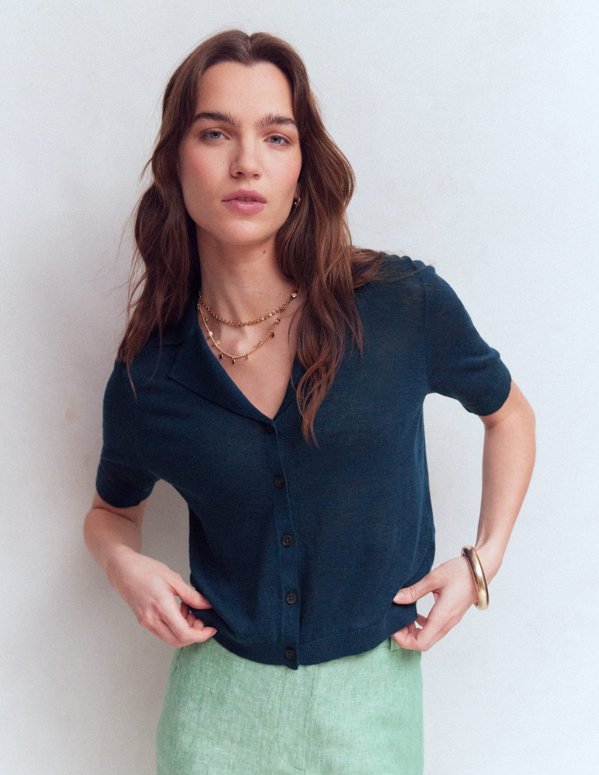 Agnes Leinenstrickjacke mit Kragen-Marineblau - Image 4