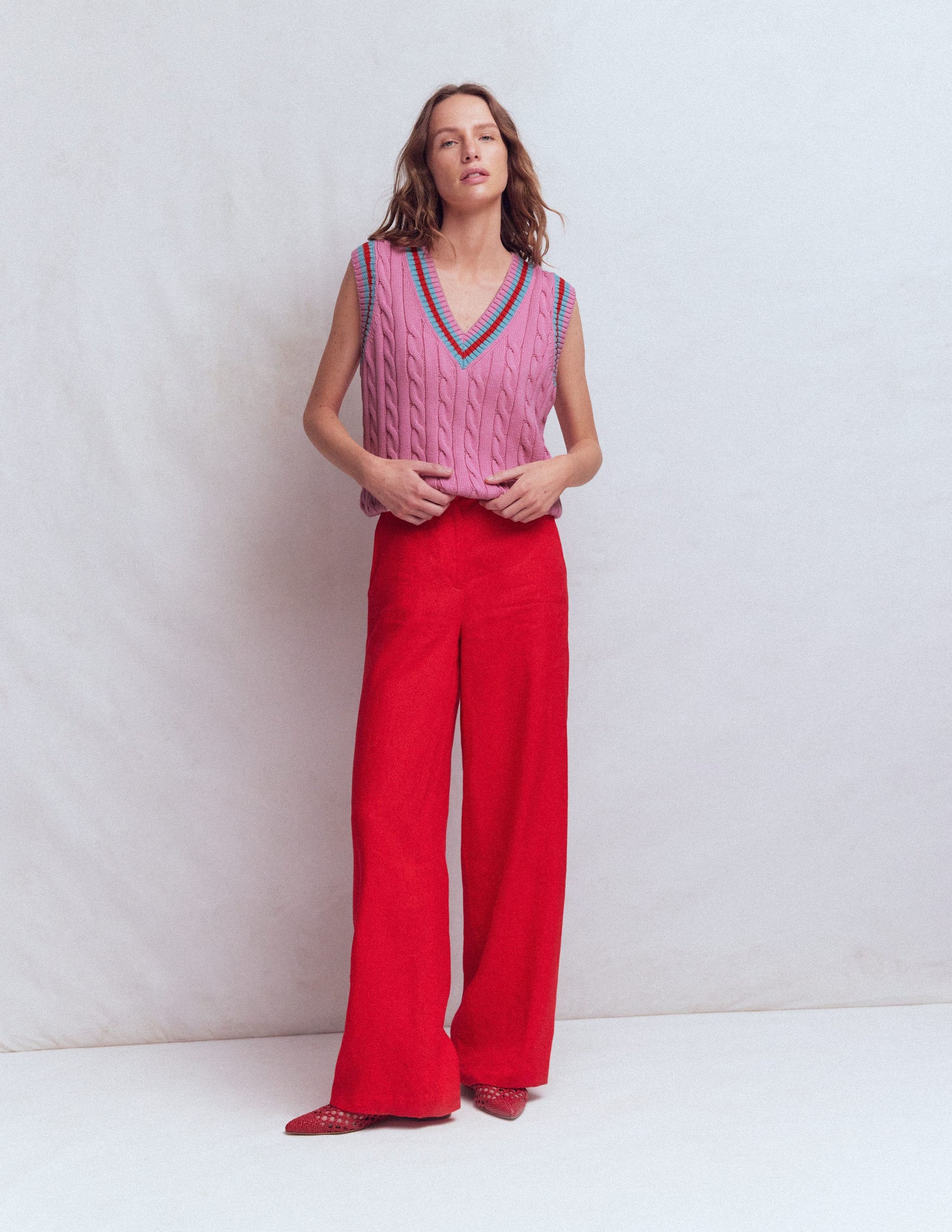 Maeve Pullunder mit V-Ausschnitt und Zopfmuster-Rosa, Rot-4