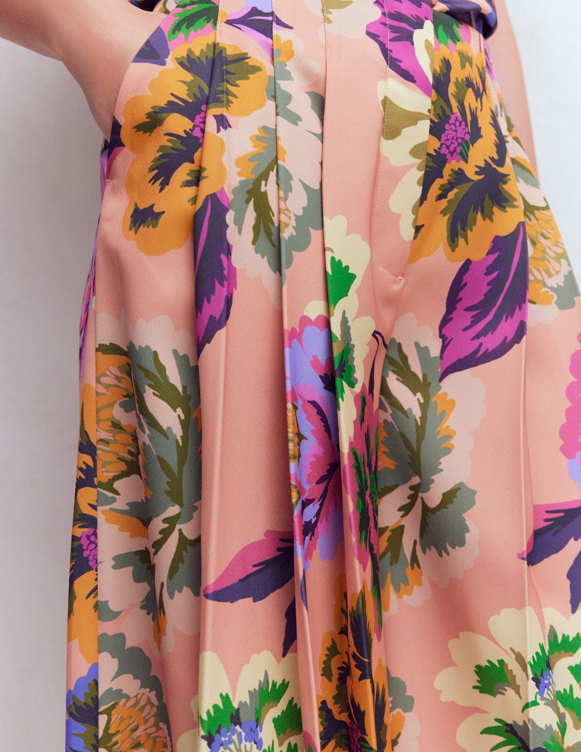 Regent Hose mit weitem Bein-Bunt, Opulente Blüten-3