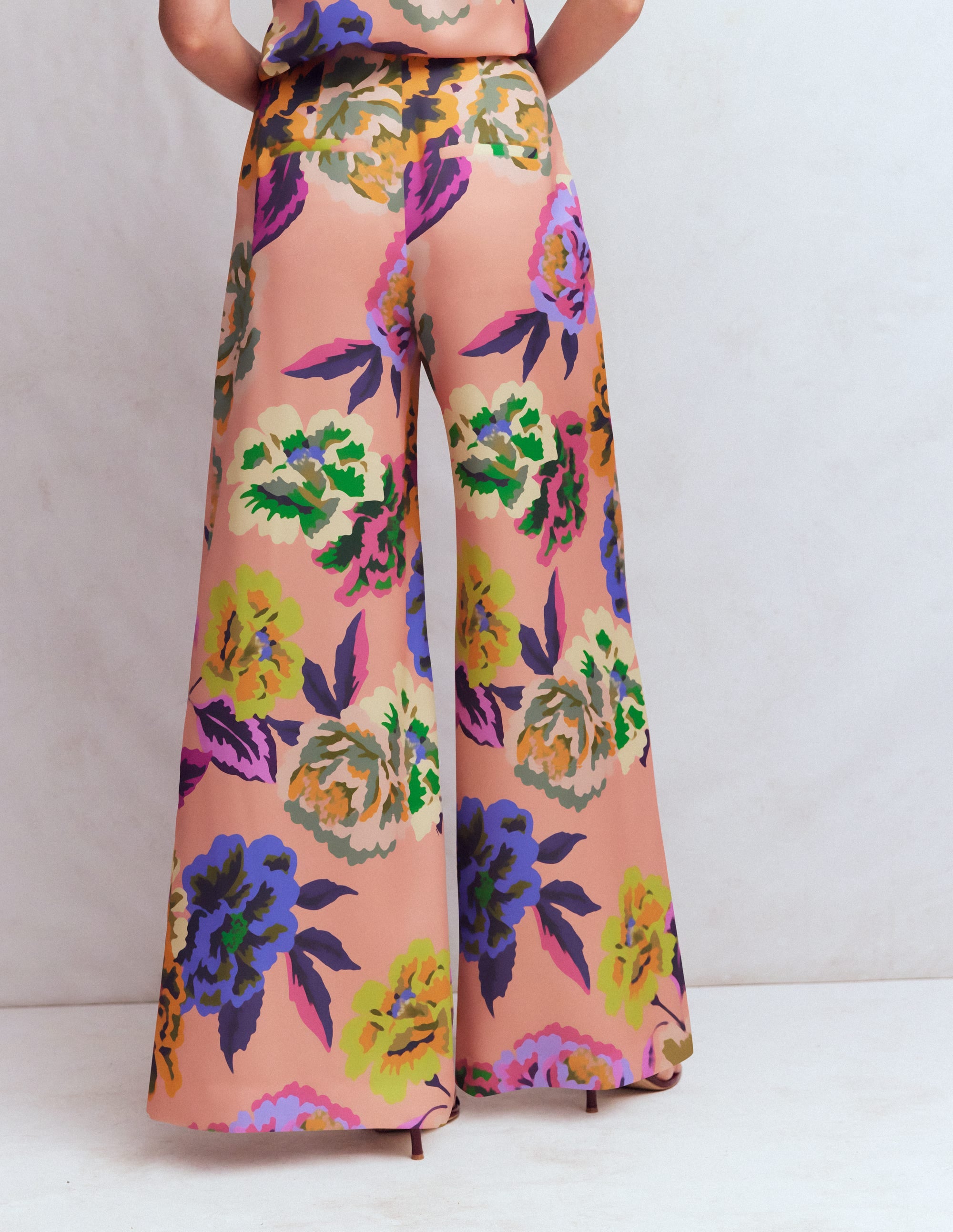 Regent Hose mit weitem Bein-Bunt, Opulente Blüten - Image 3