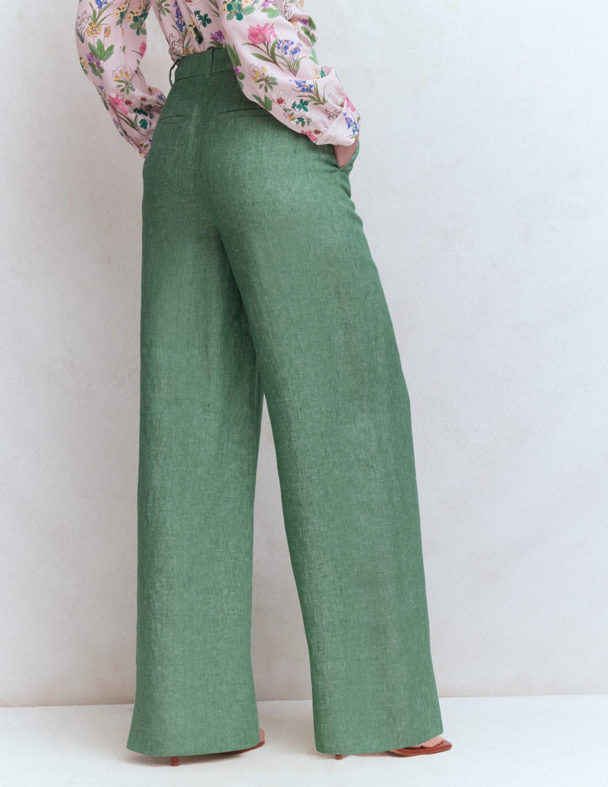 Pantalon Belgravia en lin-Chambray vert aloe vera-4