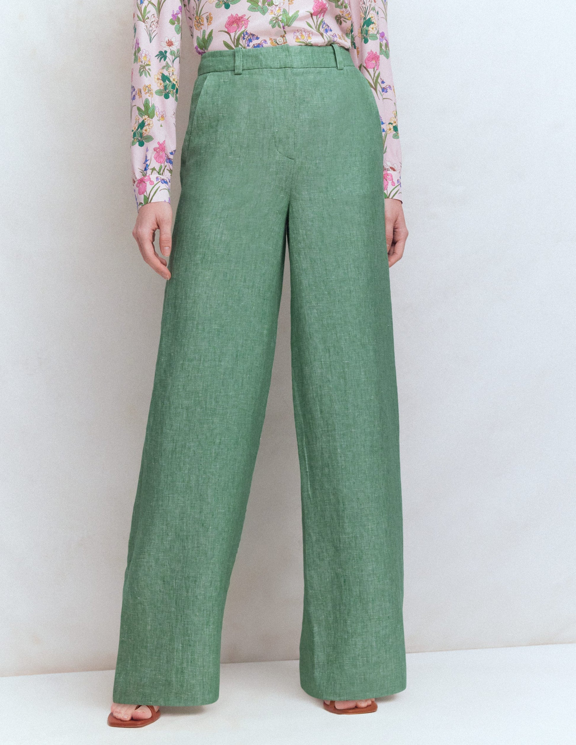 Pantalon Belgravia en lin-Chambray vert aloe vera-5