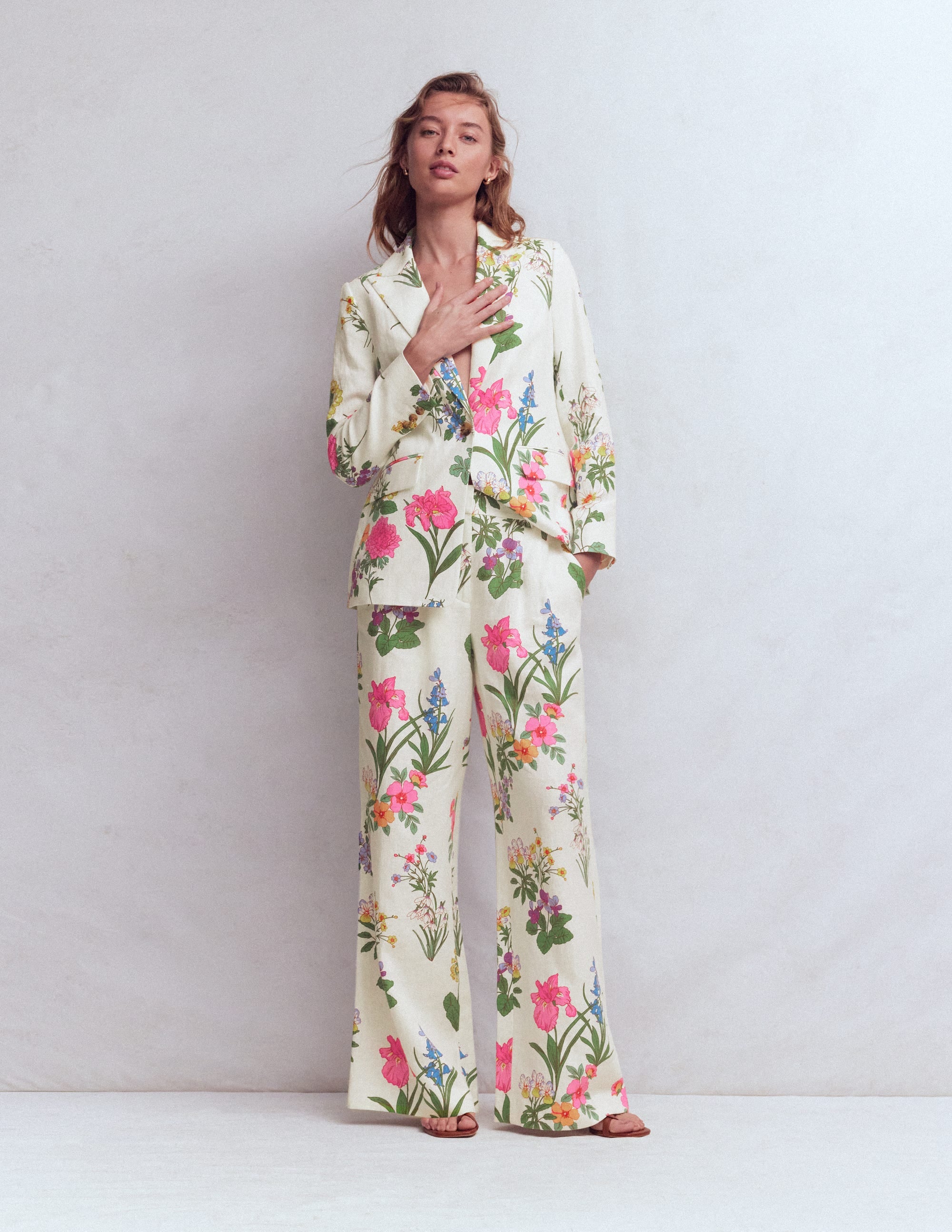Kensington Leinenhose-Naturweiß, Zarte Blüten - Image 1