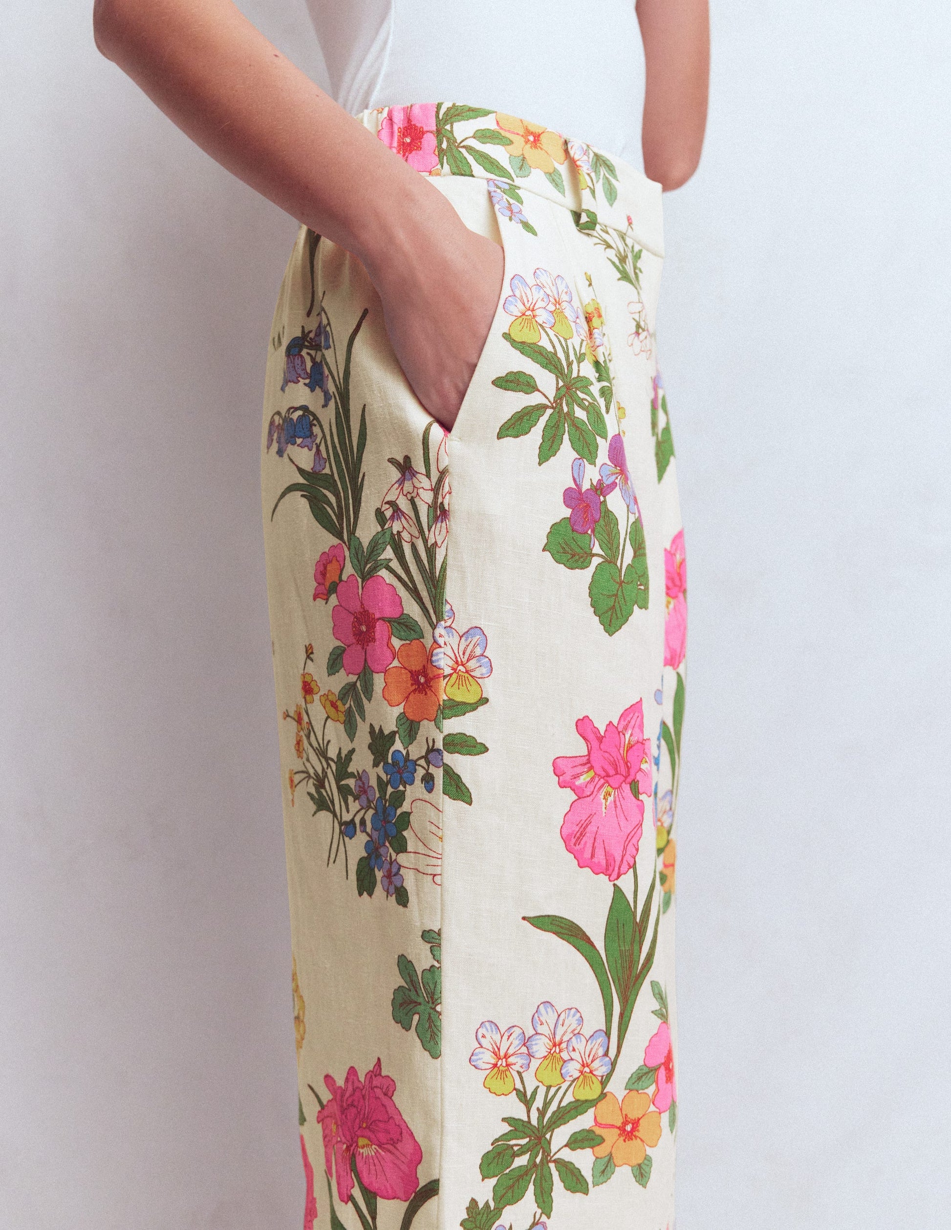 Kensington Leinenhose-Weiß, Dekorative Blüten-2