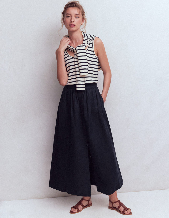 Emma Maxirock aus Leinen-Marineblau