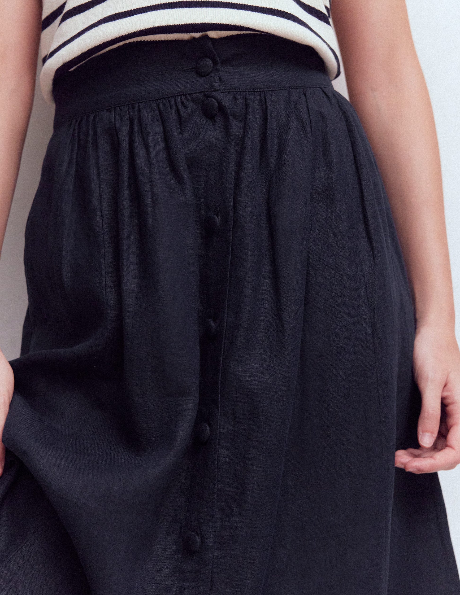 Emma Linen Skirt-Navy-2